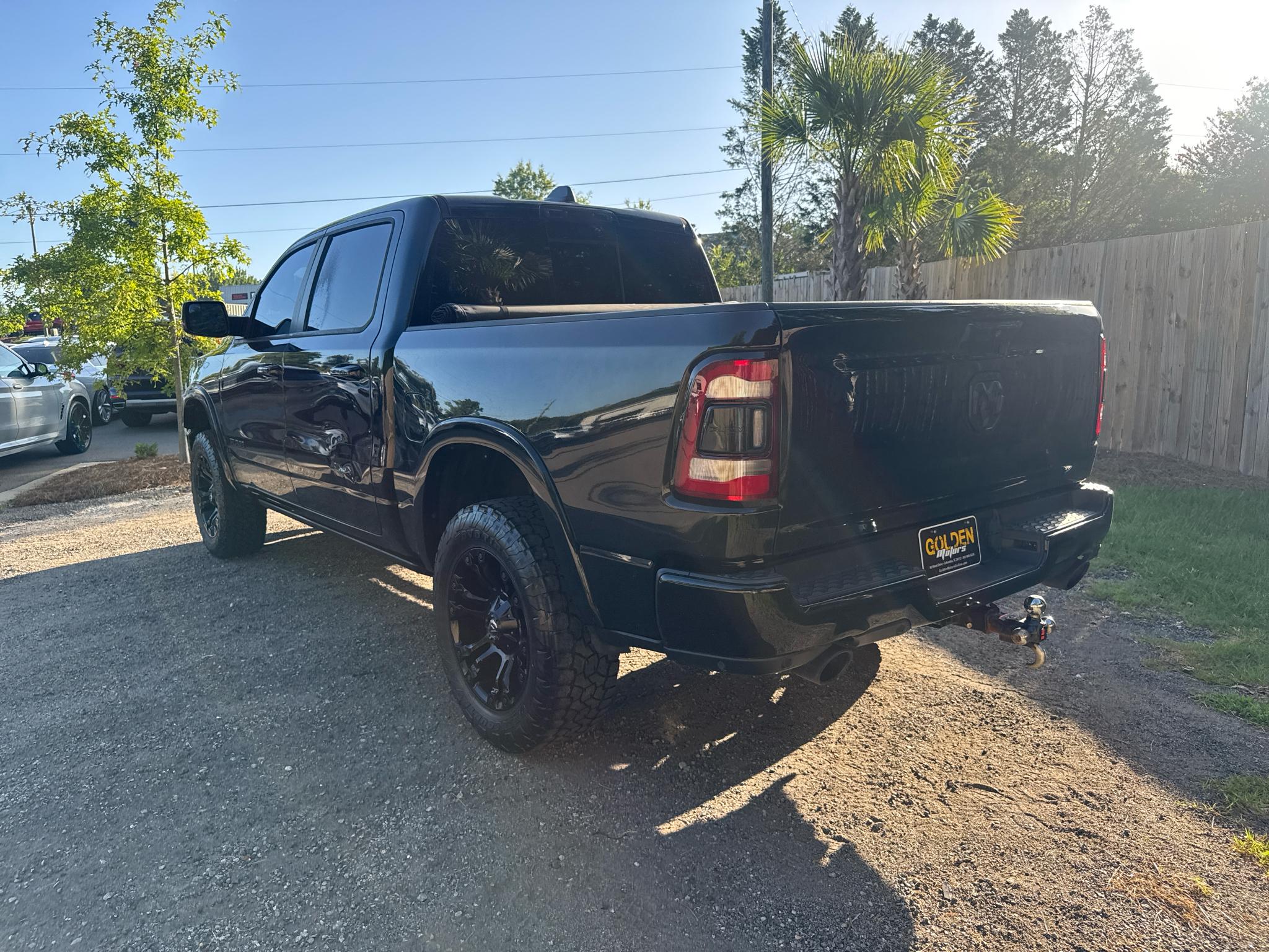 RAM 1500 Laramie 4x4 Crew Cab 5'7" Box 2019