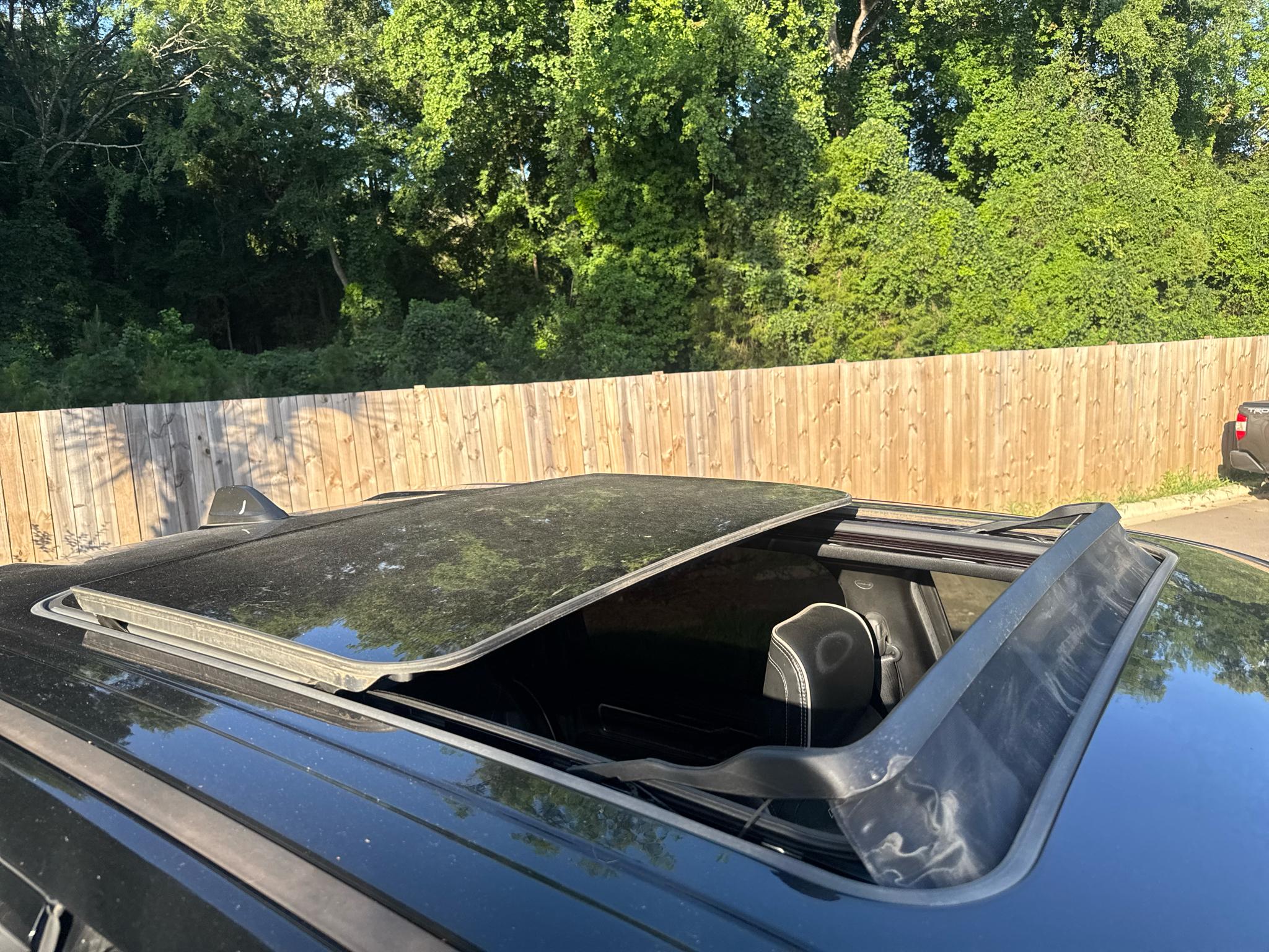 RAM 1500 Laramie 4x4 Crew Cab 5'7" Box 2019