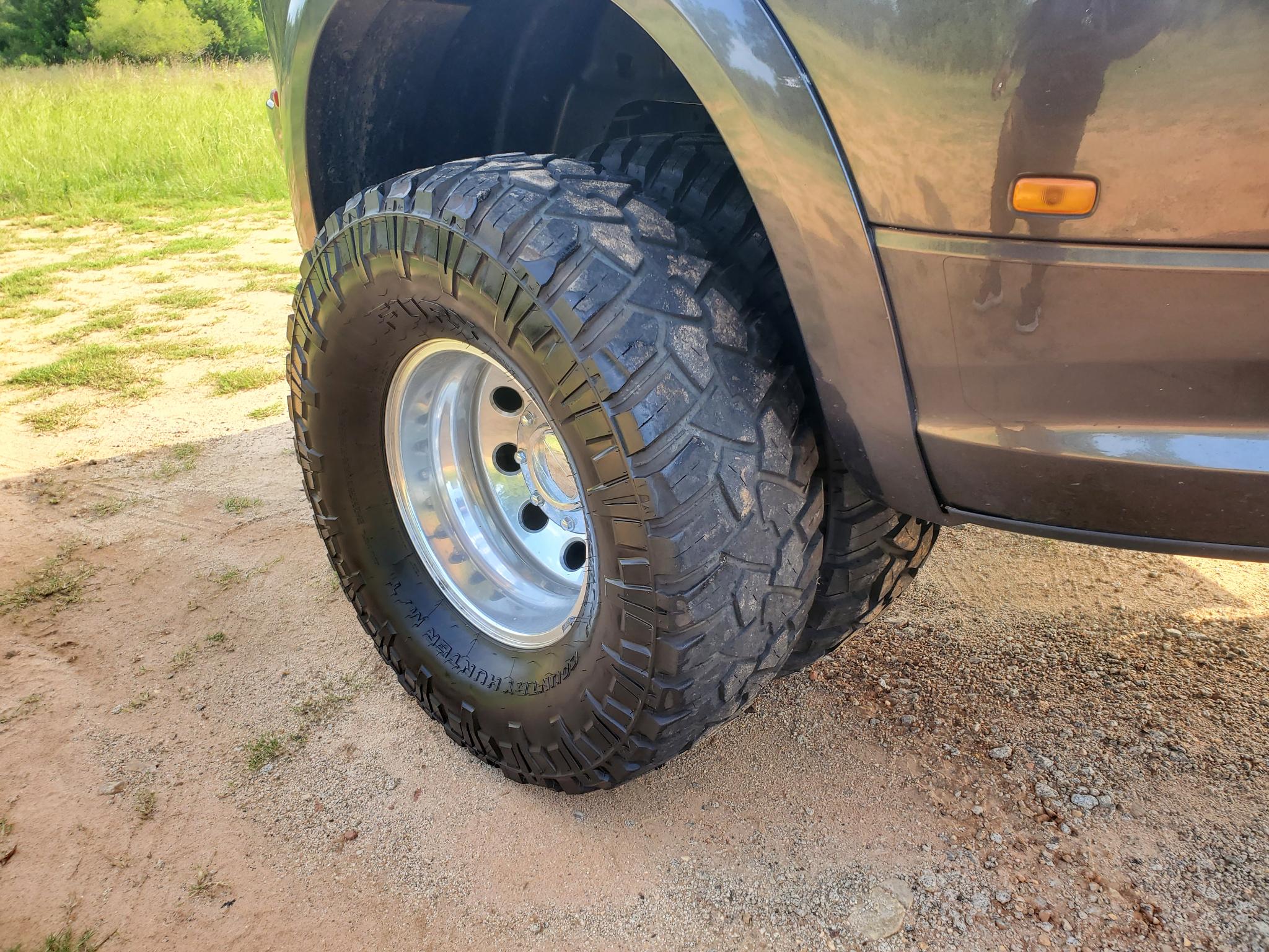 RAM 3500 Limited 4x4 Mega Cab 6'4" Box 2017