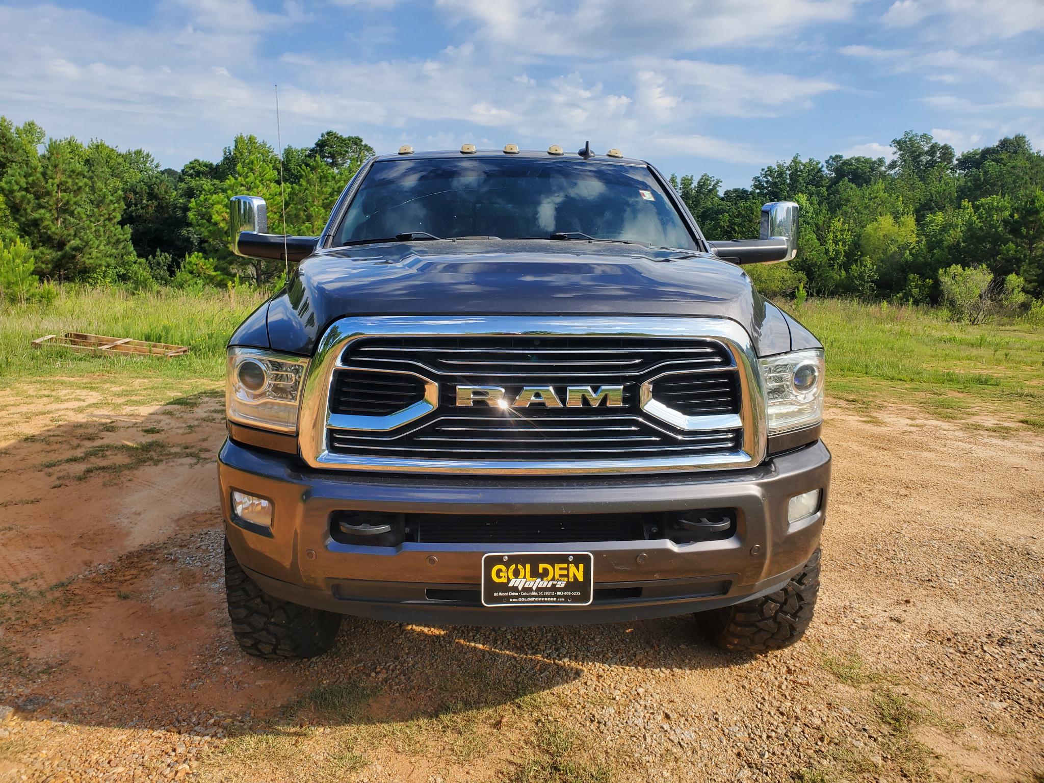 RAM 3500 Limited 4x4 Mega Cab 6'4" Box 2017