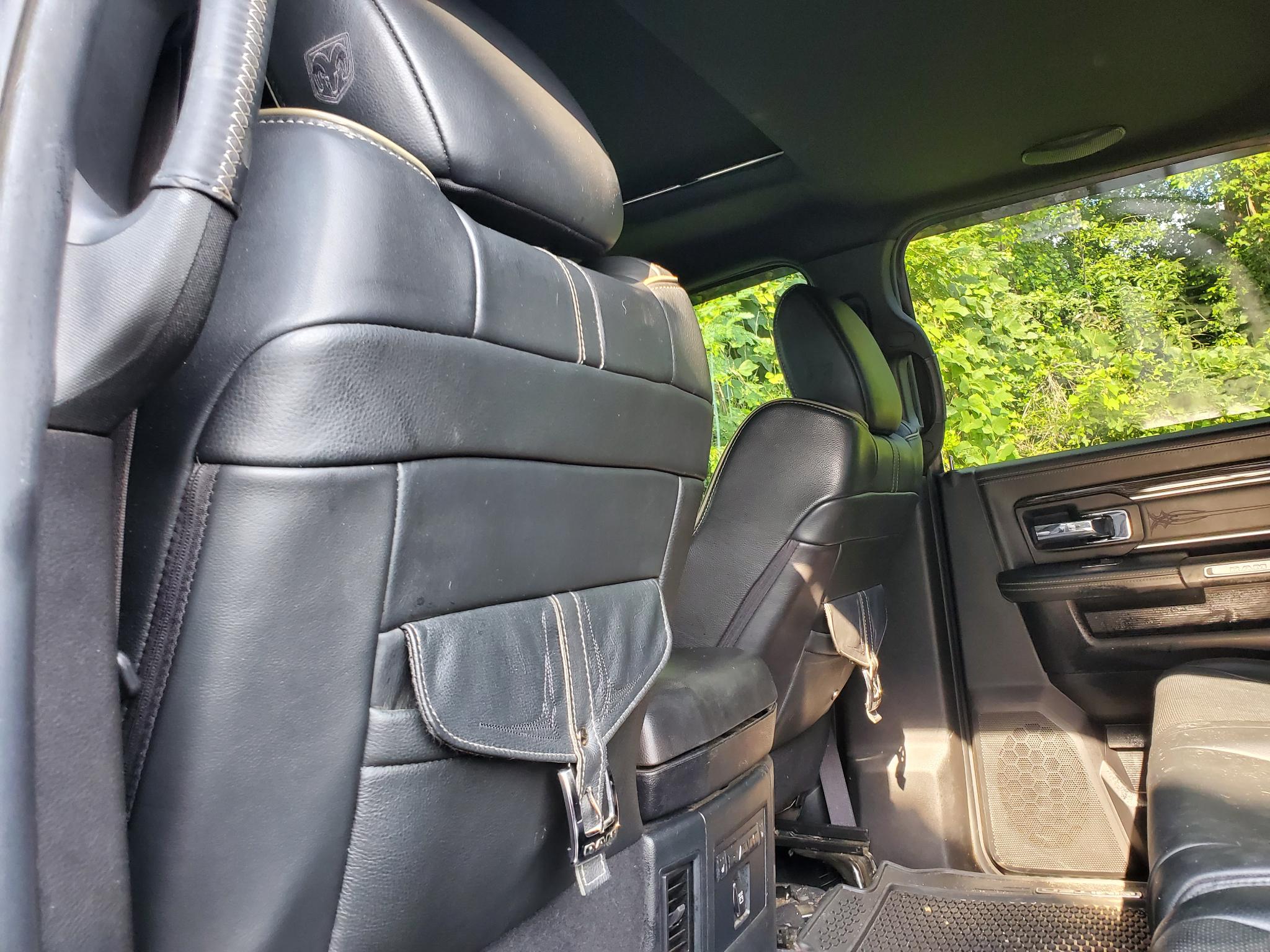 RAM 3500 Limited 4x4 Mega Cab 6'4" Box 2017