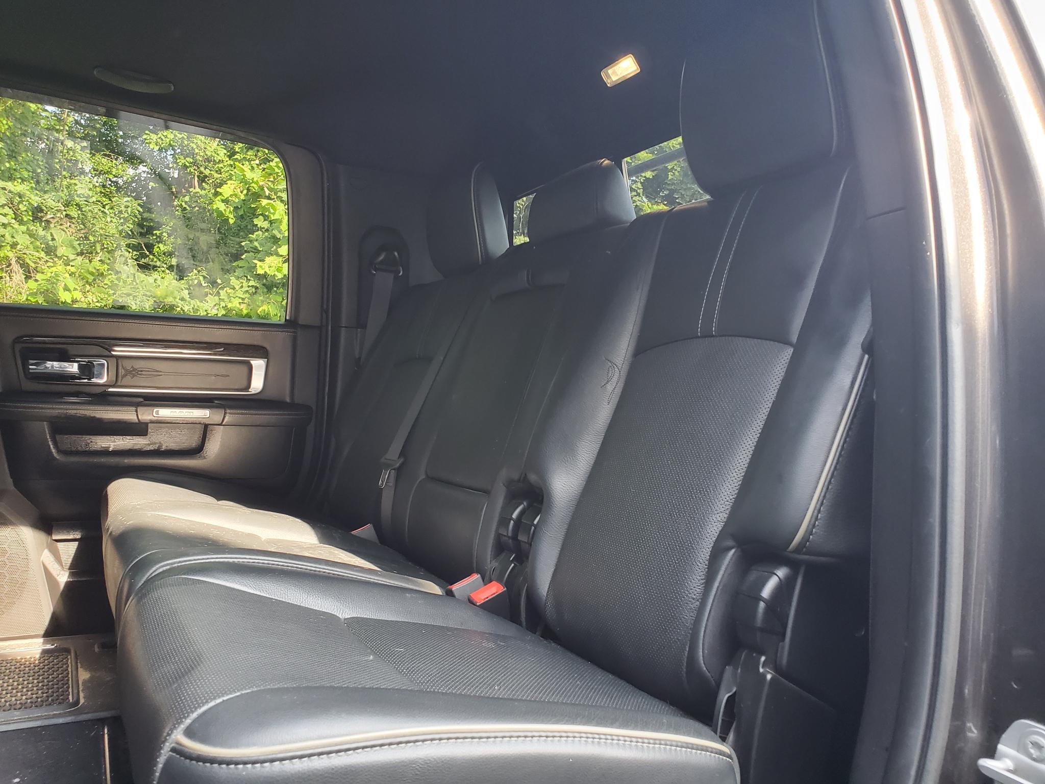 RAM 3500 Limited 4x4 Mega Cab 6'4" Box 2017