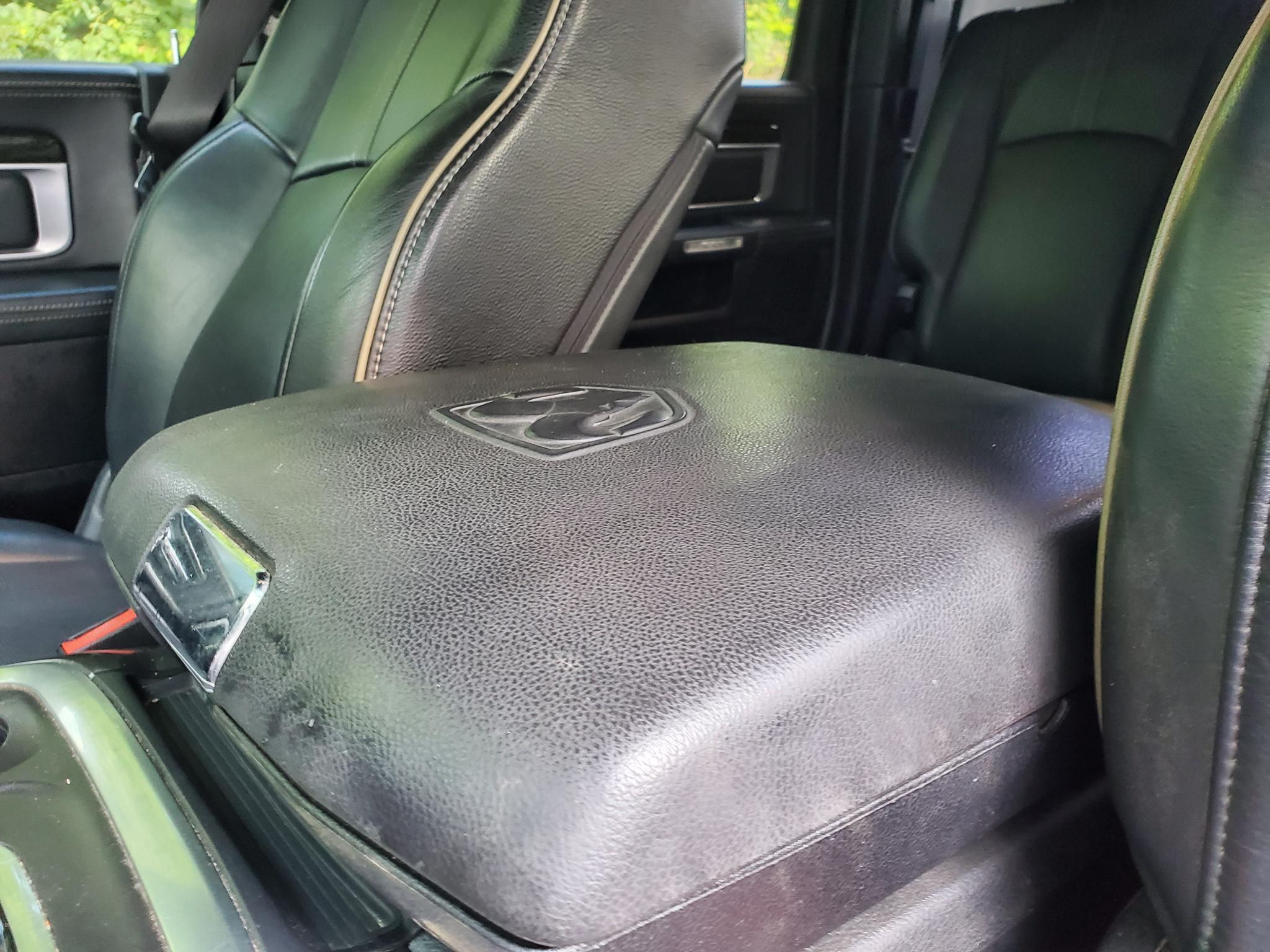 RAM 3500 Limited 4x4 Mega Cab 6'4" Box 2017