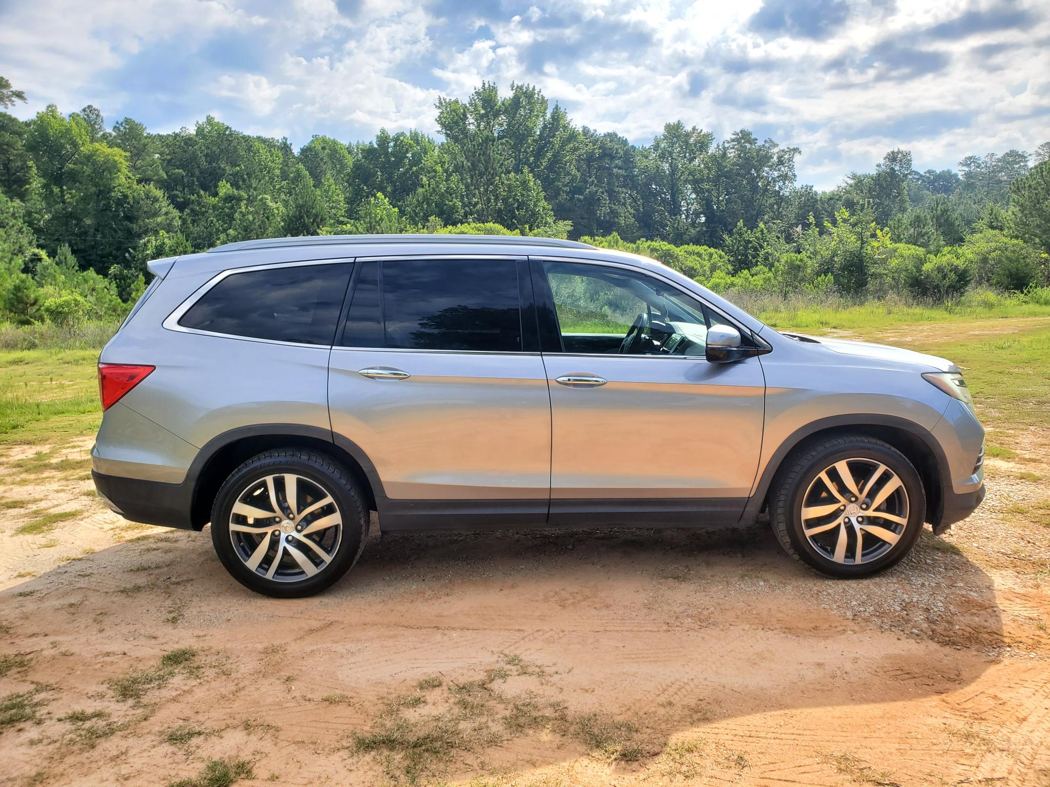 Honda Pilot AWD 4dr Elite w/RES & Navi 2016