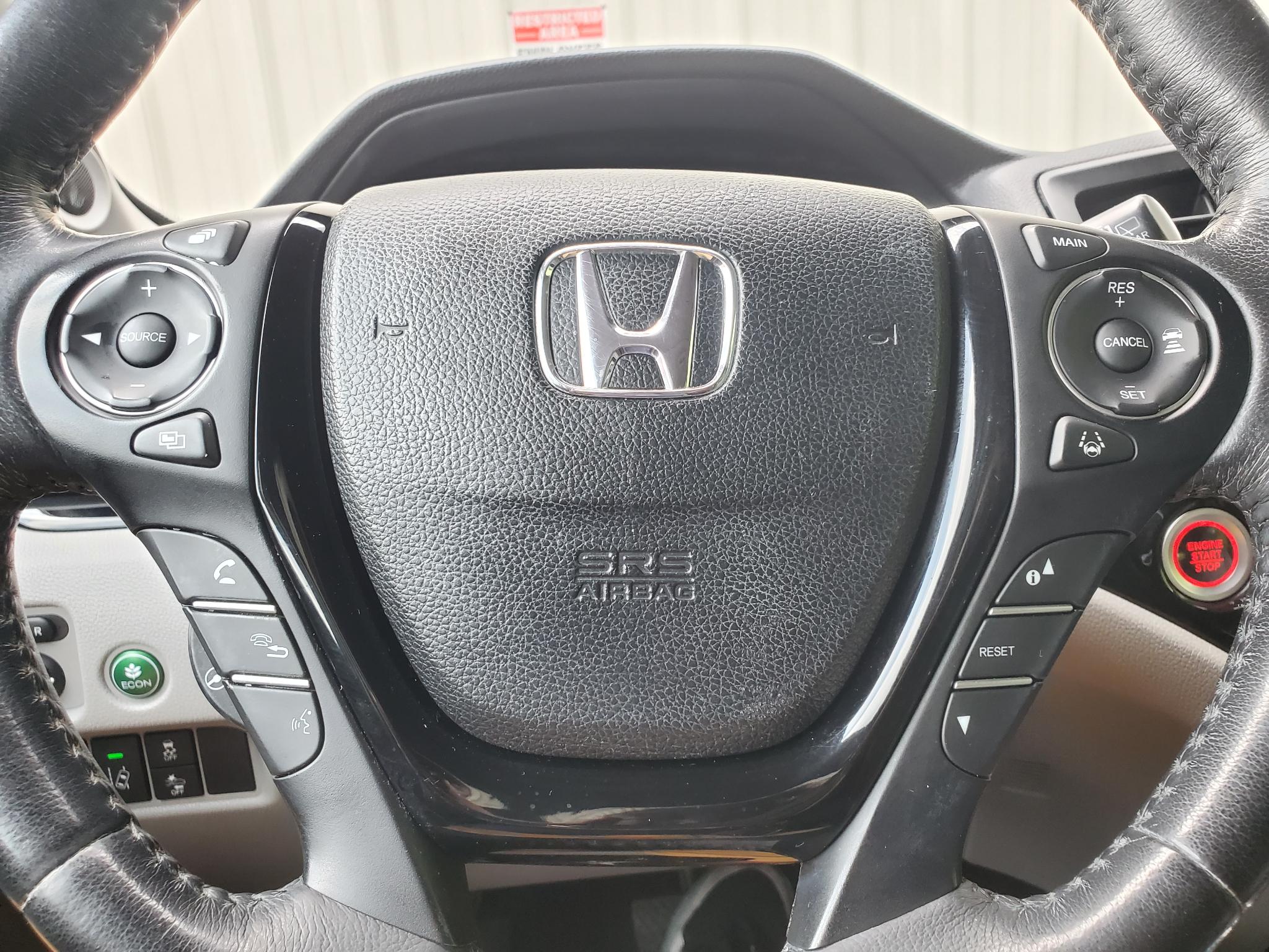 Honda Pilot AWD 4dr Elite w/RES & Navi 2016