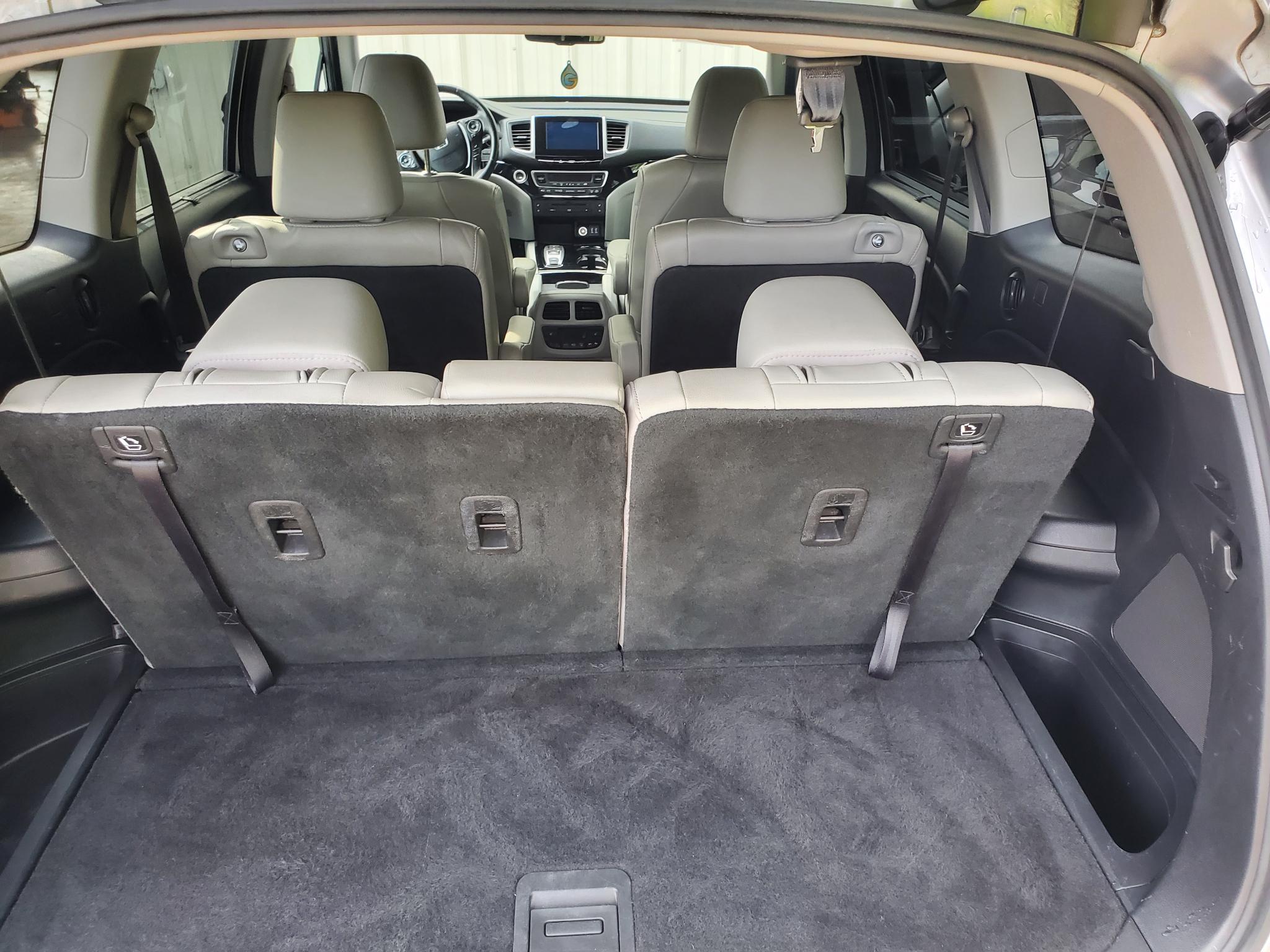 Honda Pilot AWD 4dr Elite w/RES & Navi 2016