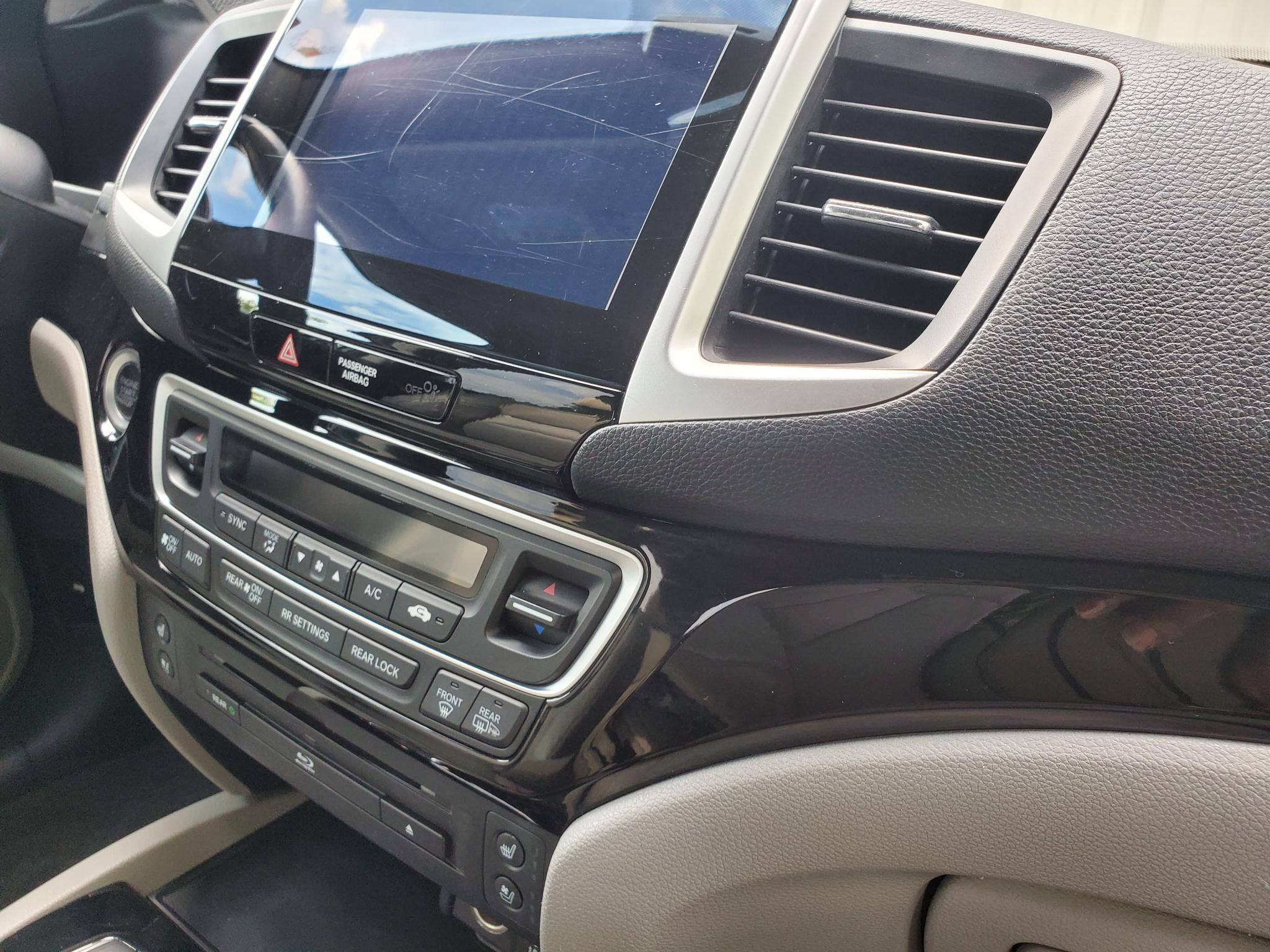 Honda Pilot AWD 4dr Elite w/RES & Navi 2016