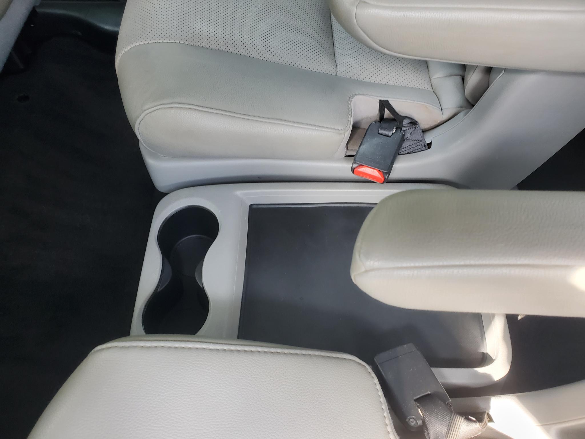 Honda Pilot AWD 4dr Elite w/RES & Navi 2016