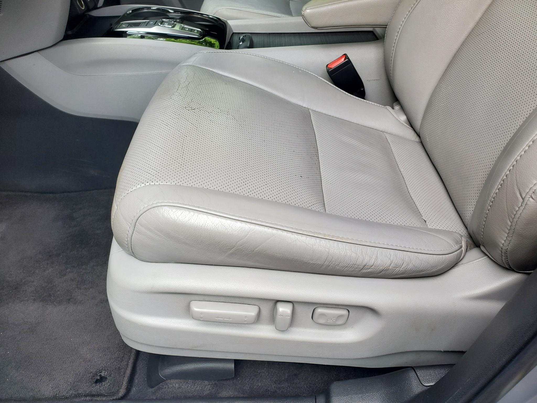 Honda Pilot AWD 4dr Elite w/RES & Navi 2016