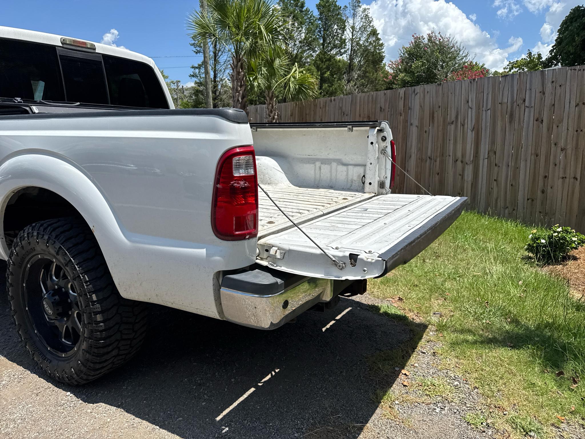 Ford Super Duty F-250 SRW 4WD Crew Cab 172" Lariat 2016