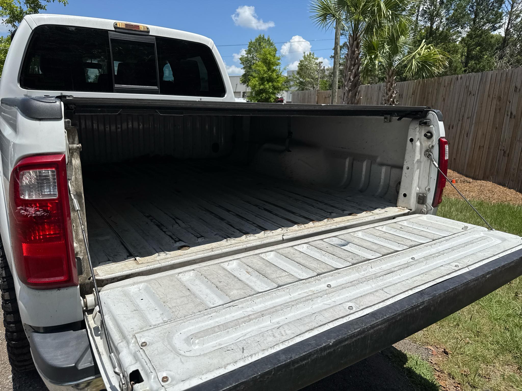 Ford Super Duty F-250 SRW 4WD Crew Cab 172" Lariat 2016