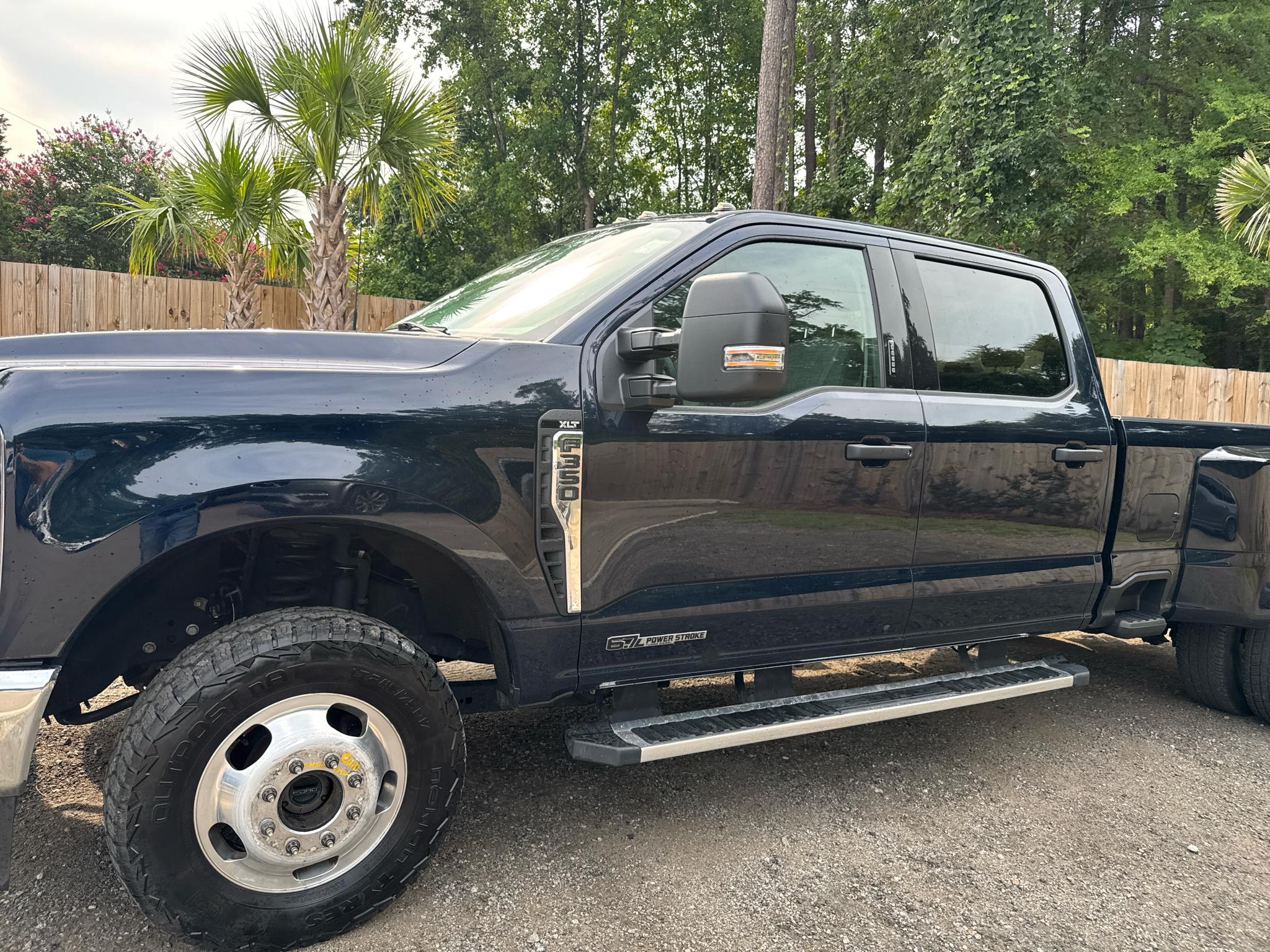 Ford Super Duty F-350 DRW  2024
