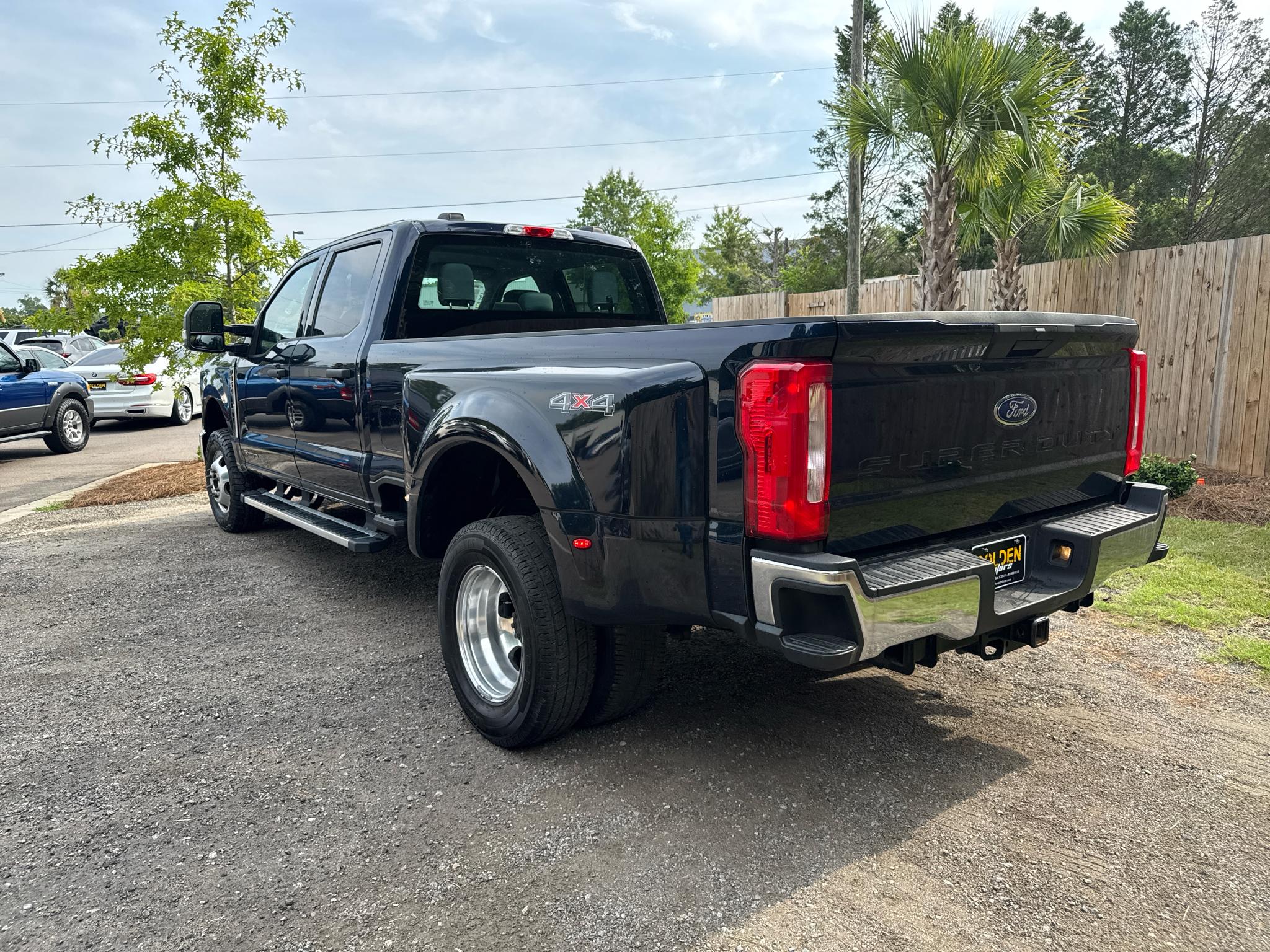 Ford Super Duty F-350 DRW  2024