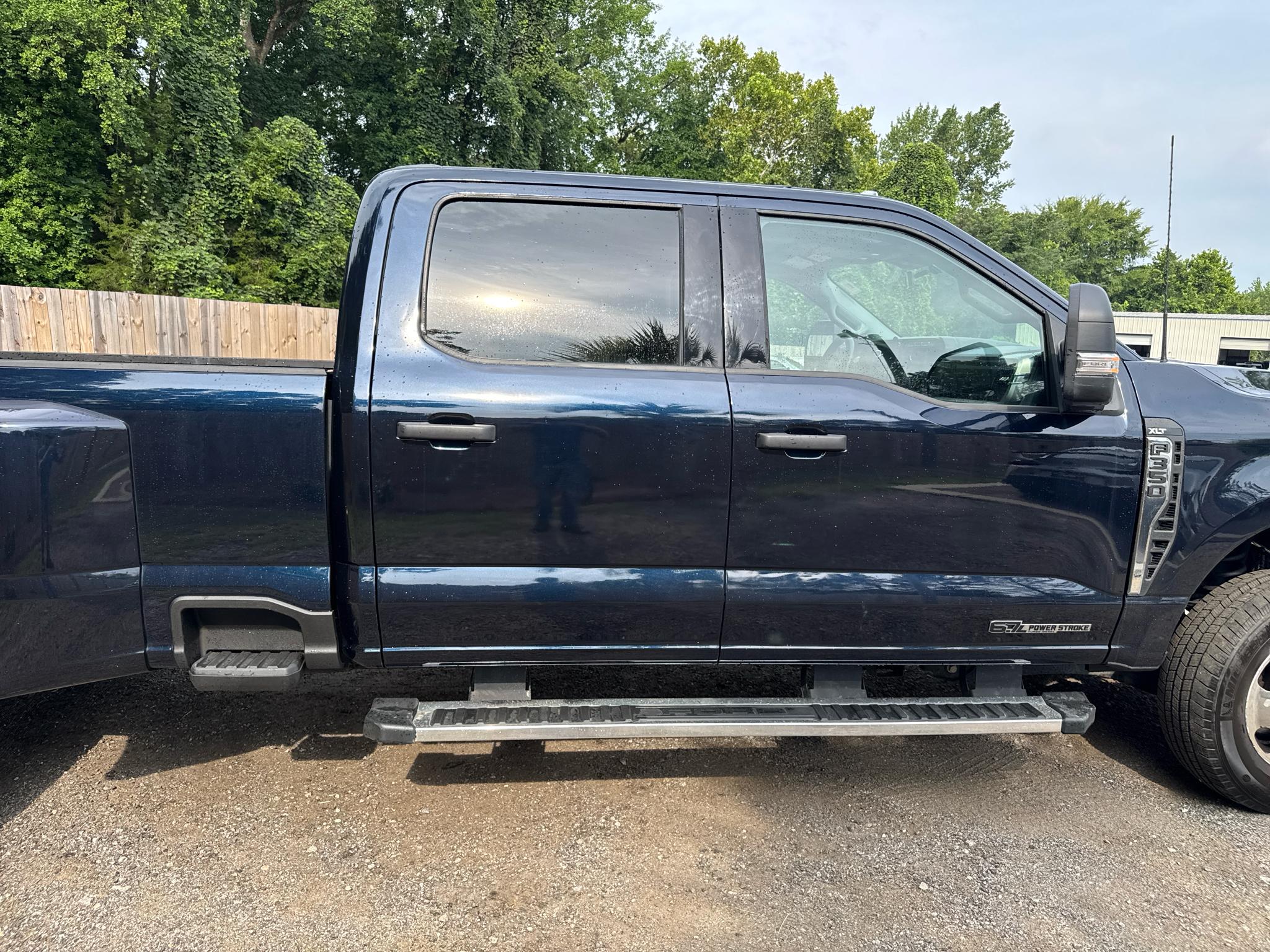 Ford Super Duty F-350 DRW  2024