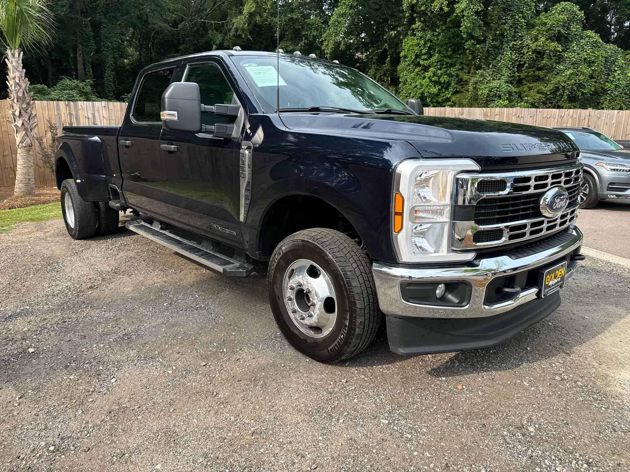 Ford Super Duty F-350 DRW  2024