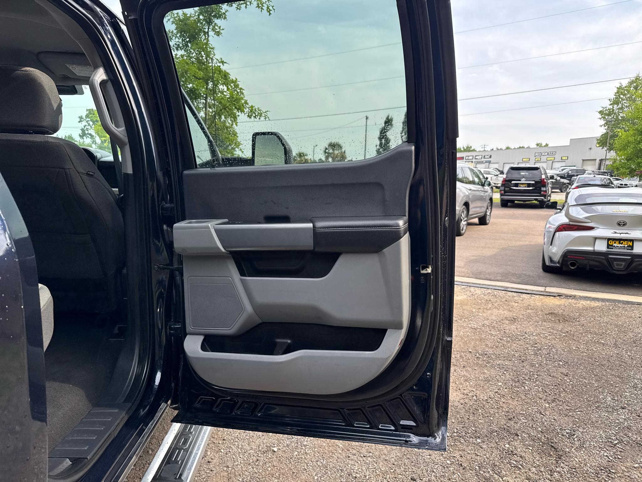 Ford Super Duty F-350 DRW  2024