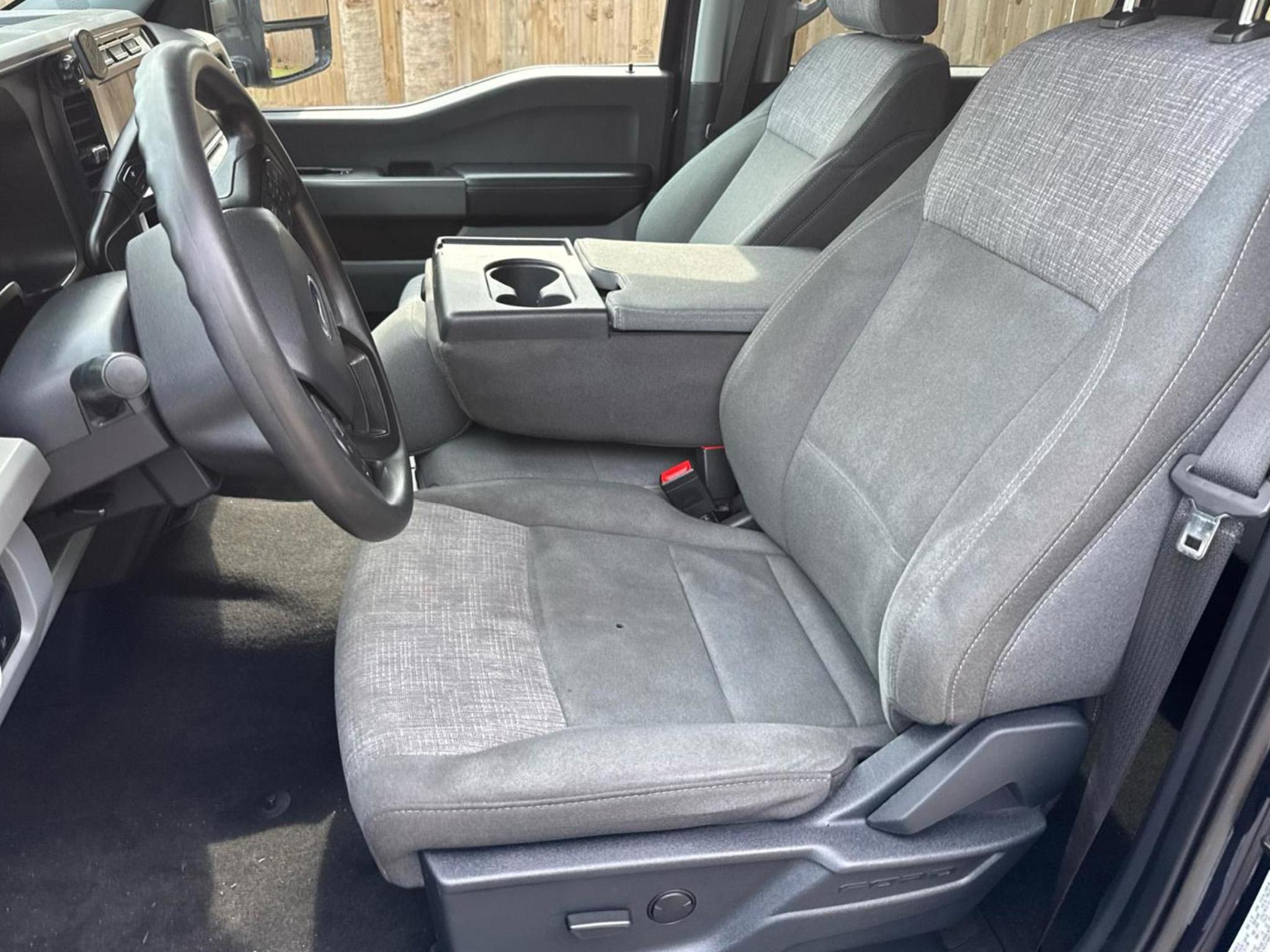 Ford Super Duty F-350 DRW  2024