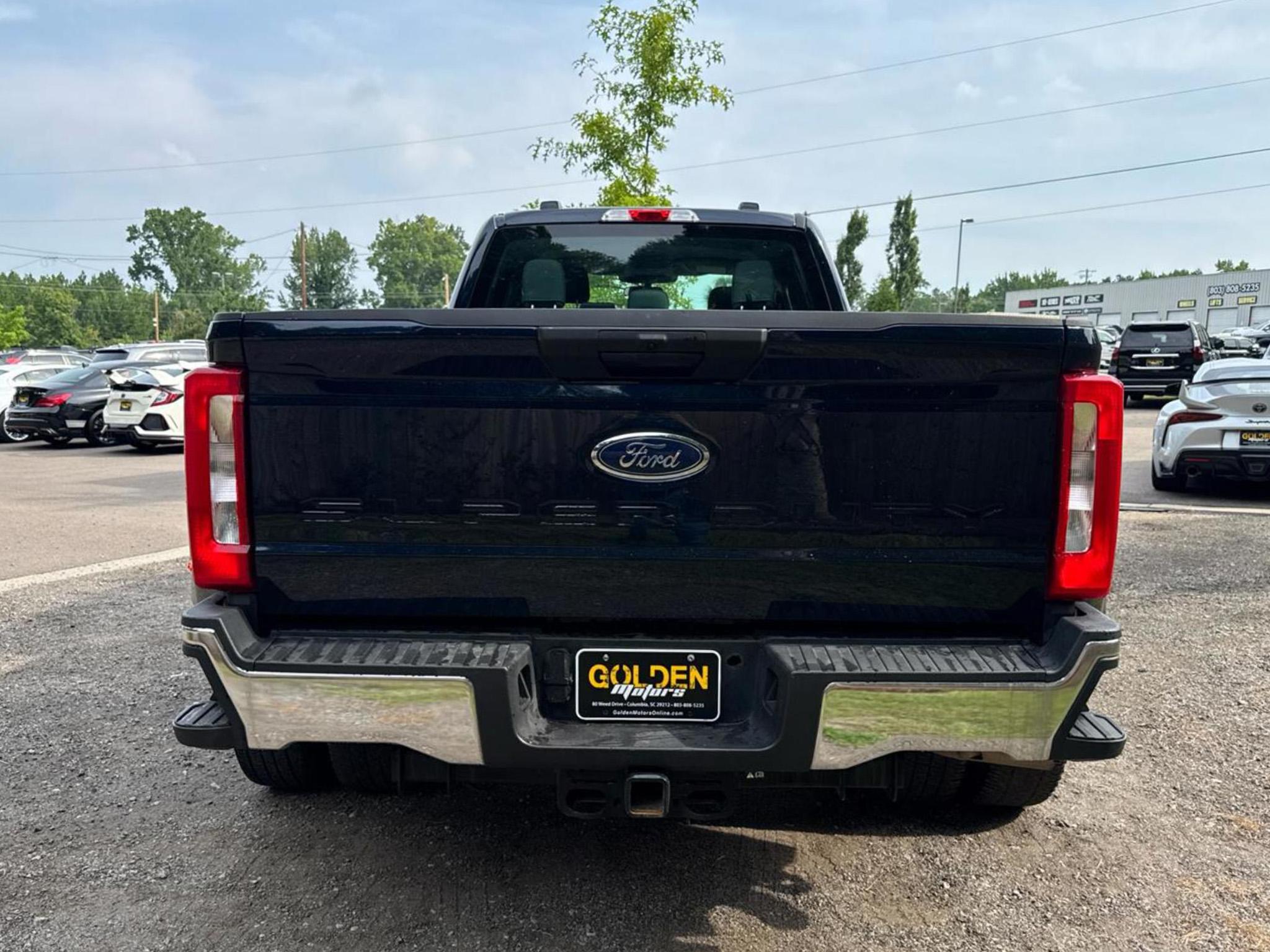 Ford Super Duty F-350 DRW  2024