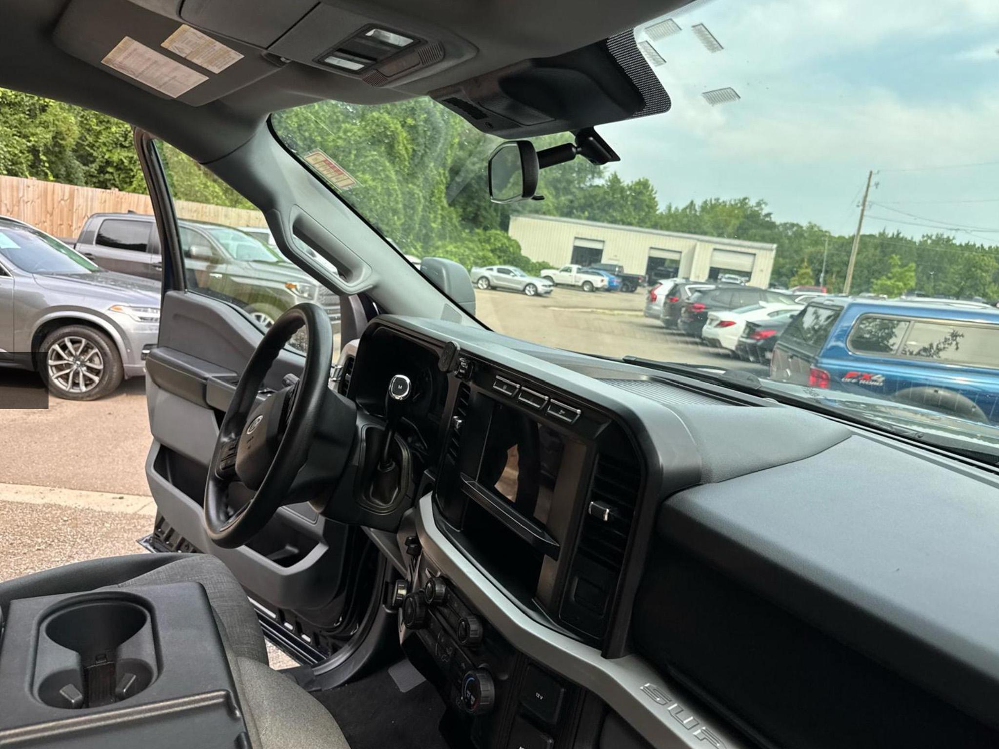 Ford Super Duty F-350 DRW  2024