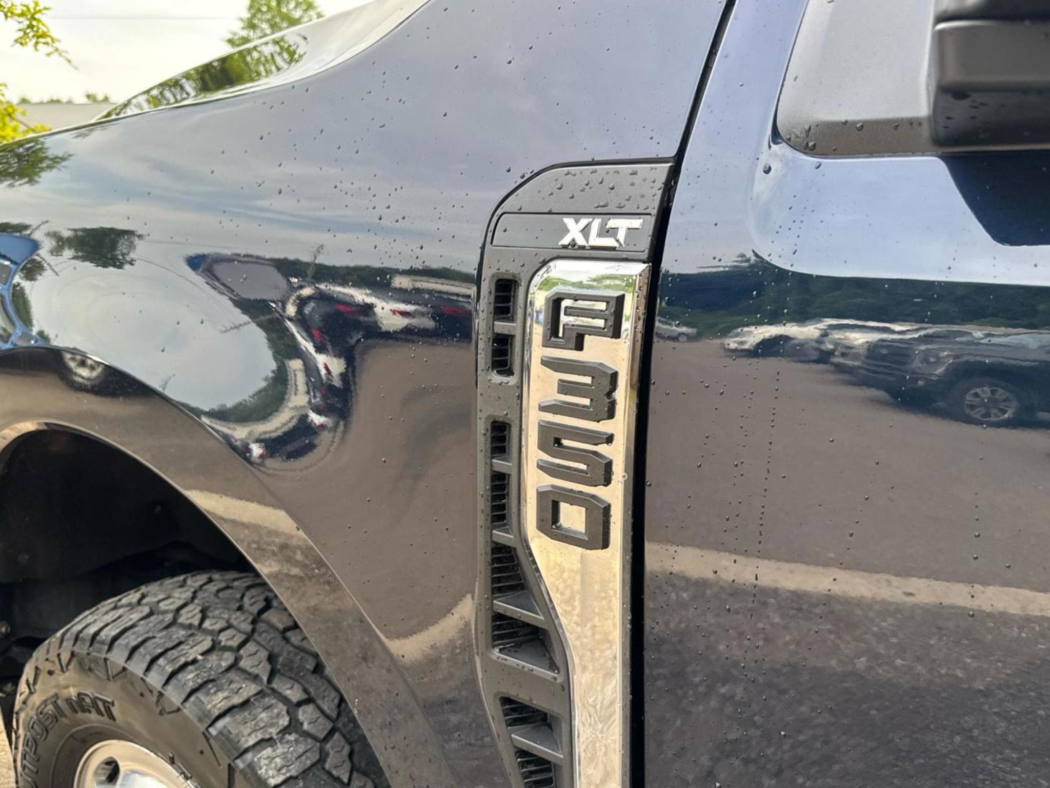 Ford Super Duty F-350 DRW  2024