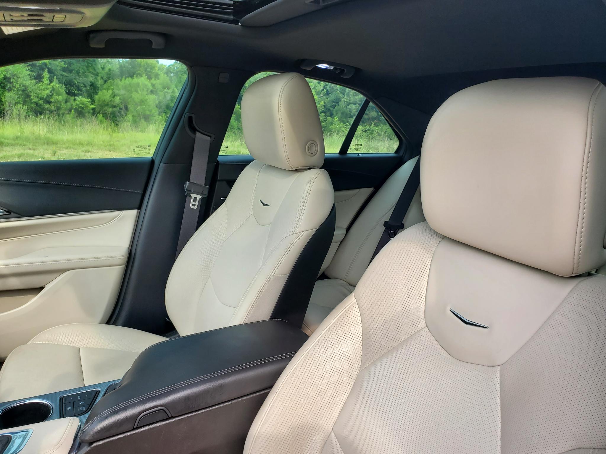 Cadillac CT4 4dr Sdn Premium Luxury 2021