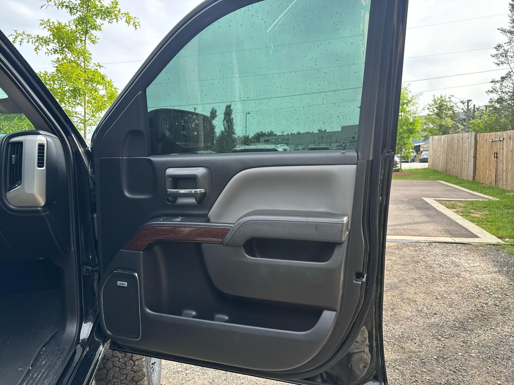 GMC Sierra 1500 4WD Crew Cab 143.5" SLT 2017