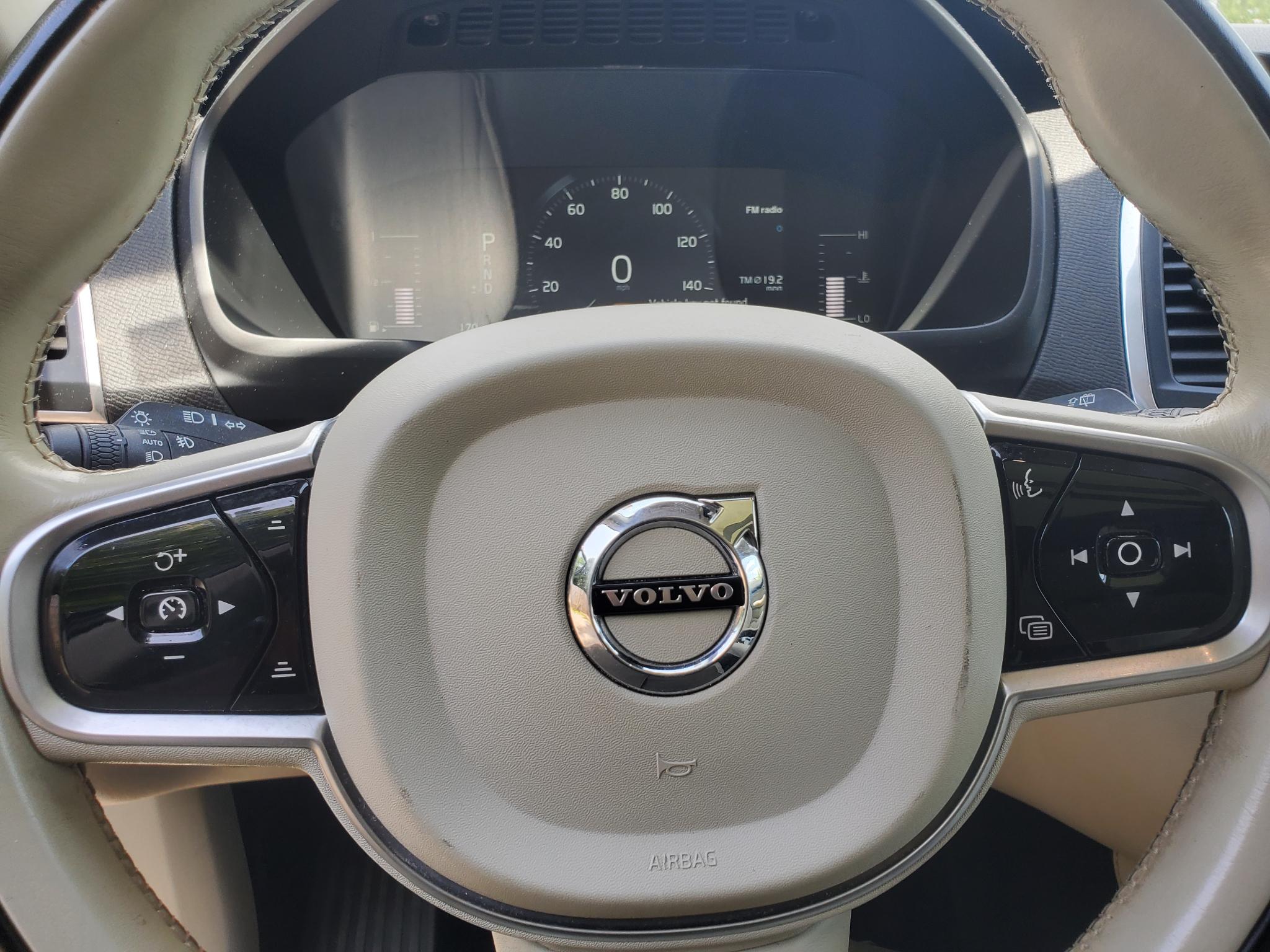 Volvo XC90 T5 AWD Momentum 2019