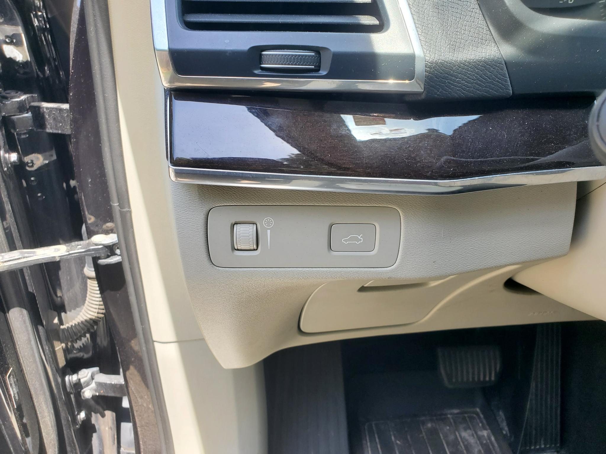 Volvo XC90 T5 AWD Momentum 2019