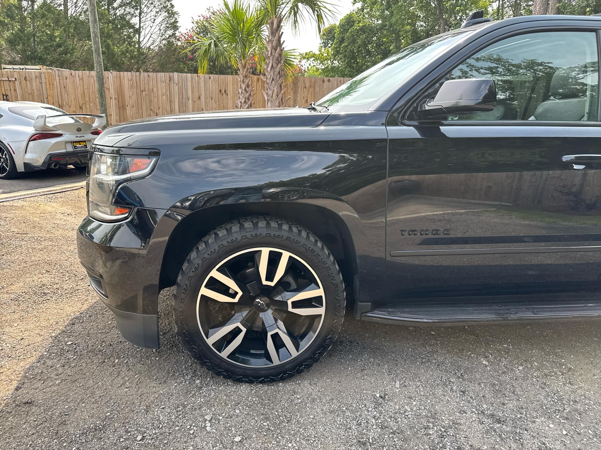 Chevrolet Tahoe 4WD 4dr Premier 2019