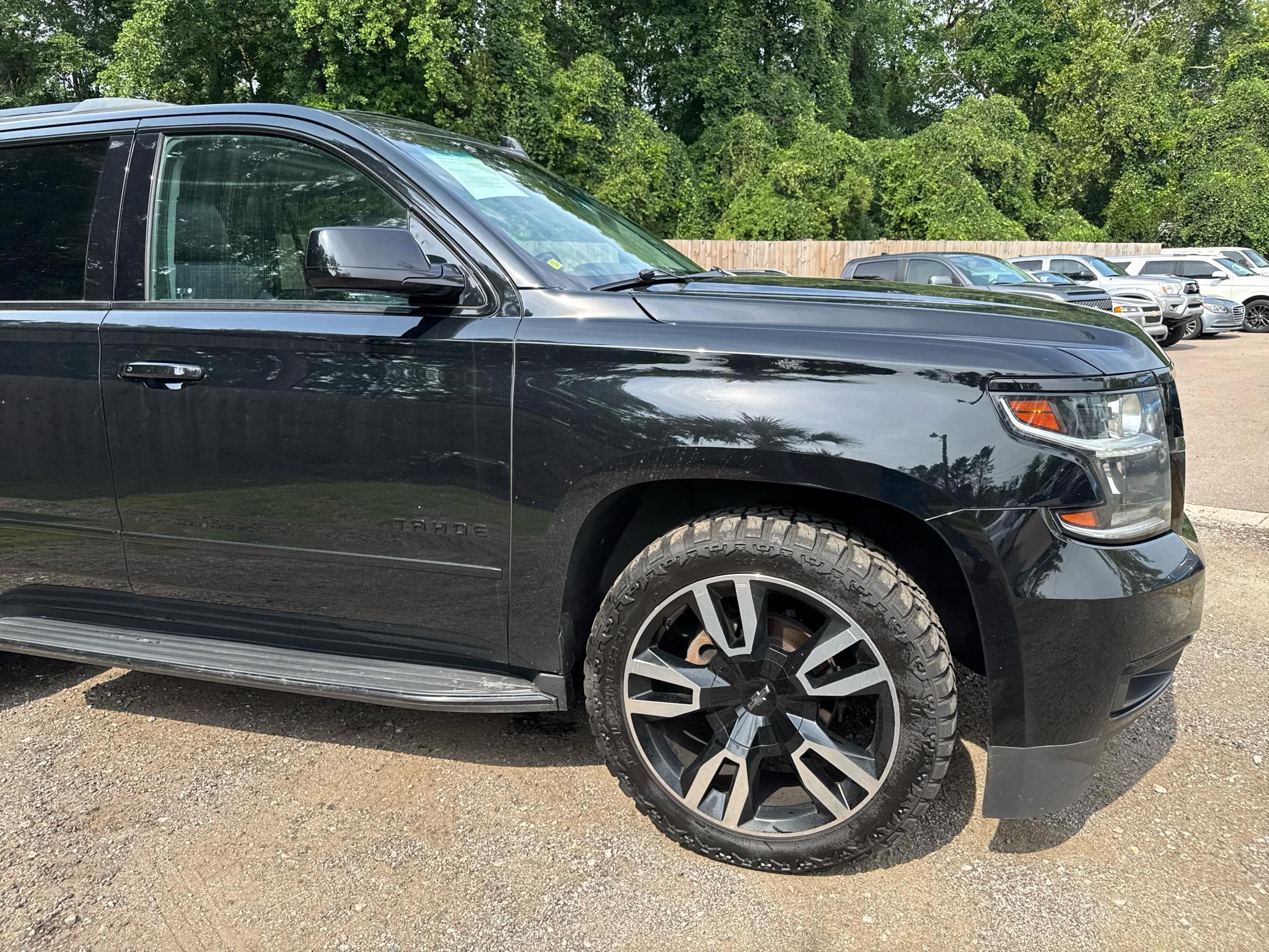 Chevrolet Tahoe 4WD 4dr Premier 2019