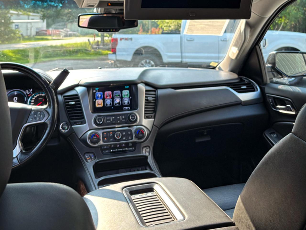 Chevrolet Tahoe 4WD 4dr Premier 2019