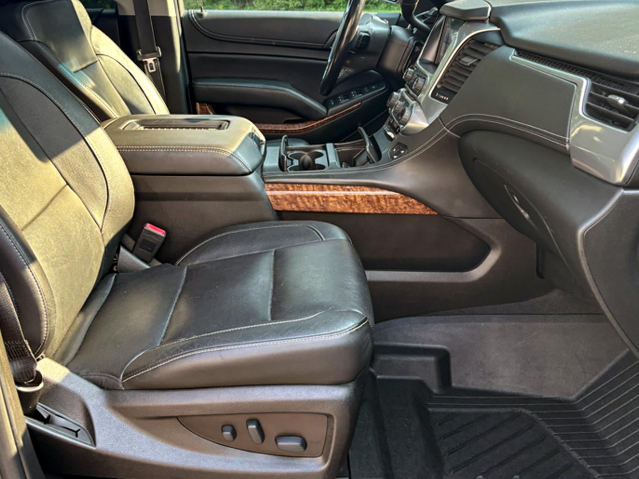 Chevrolet Tahoe 4WD 4dr Premier 2019