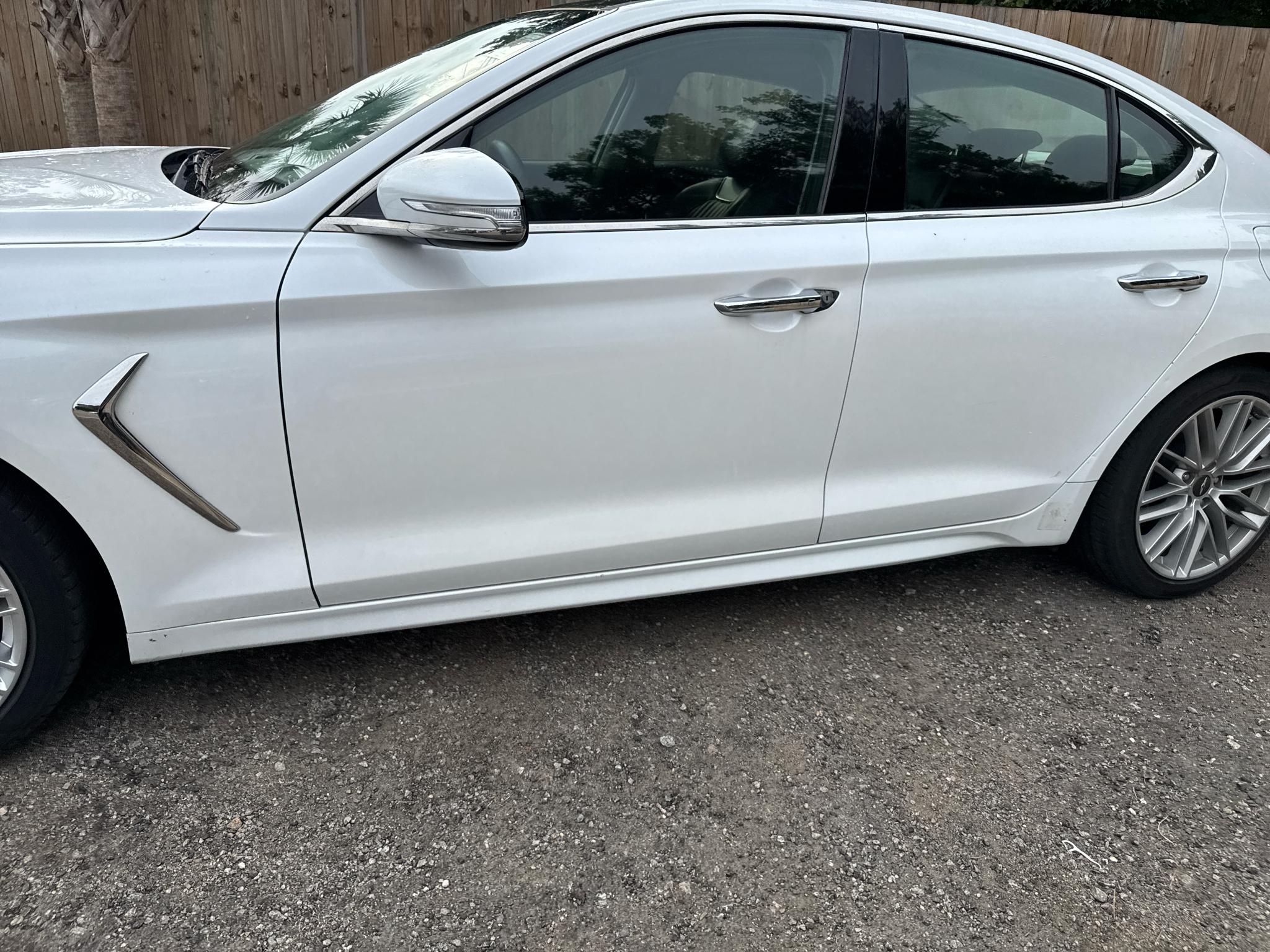Genesis G70  2021