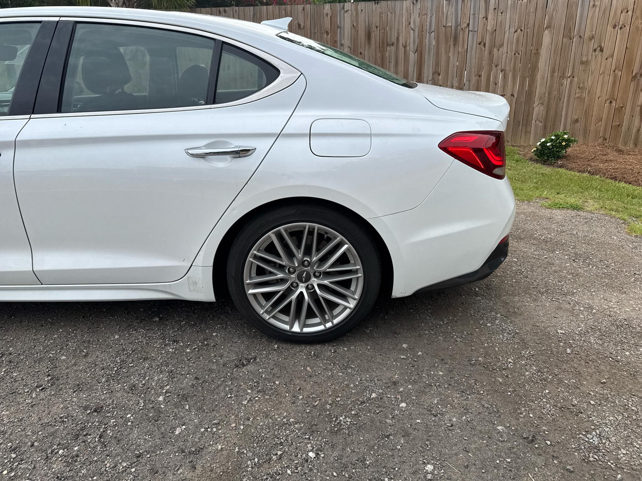 Genesis G70  2021