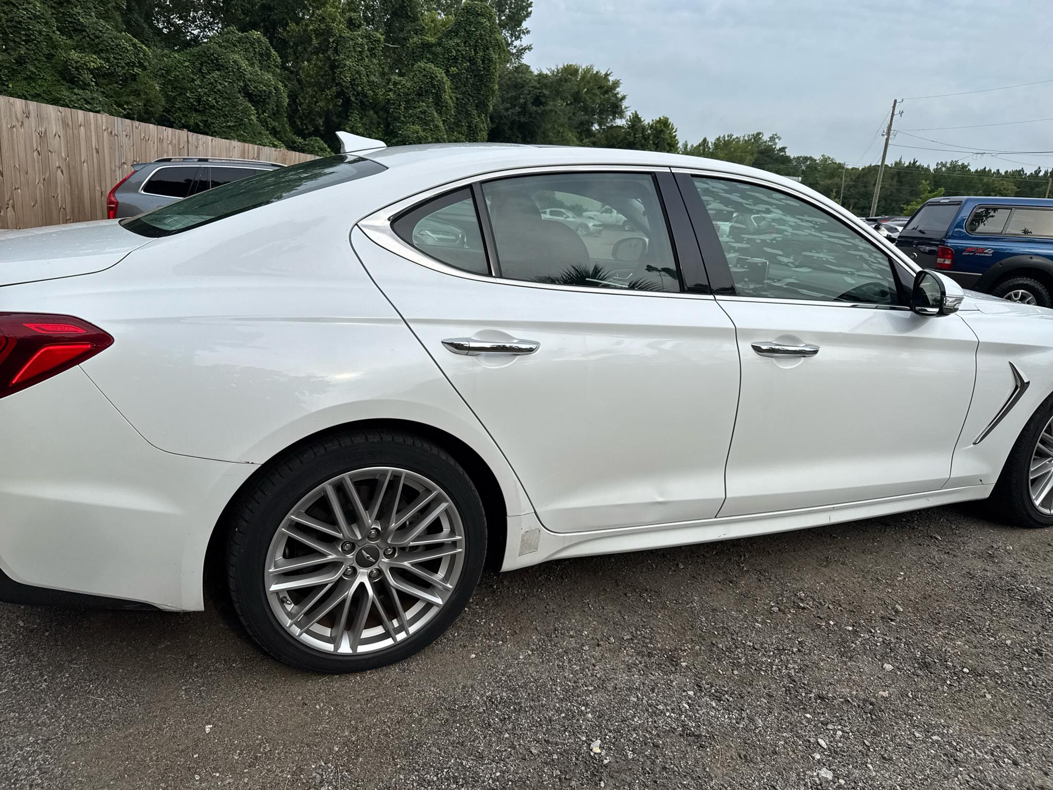Genesis G70  2021