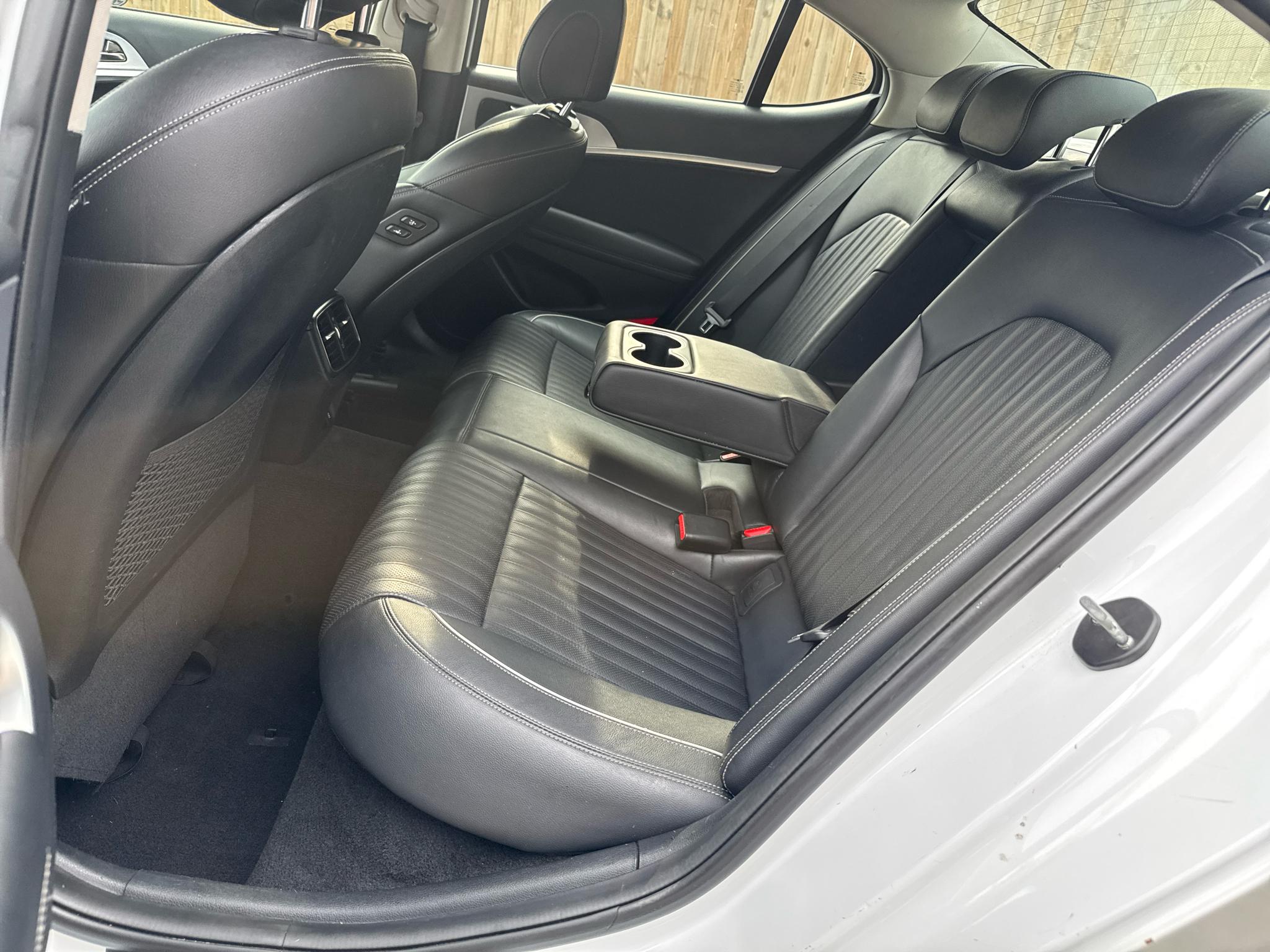 Genesis G70  2021