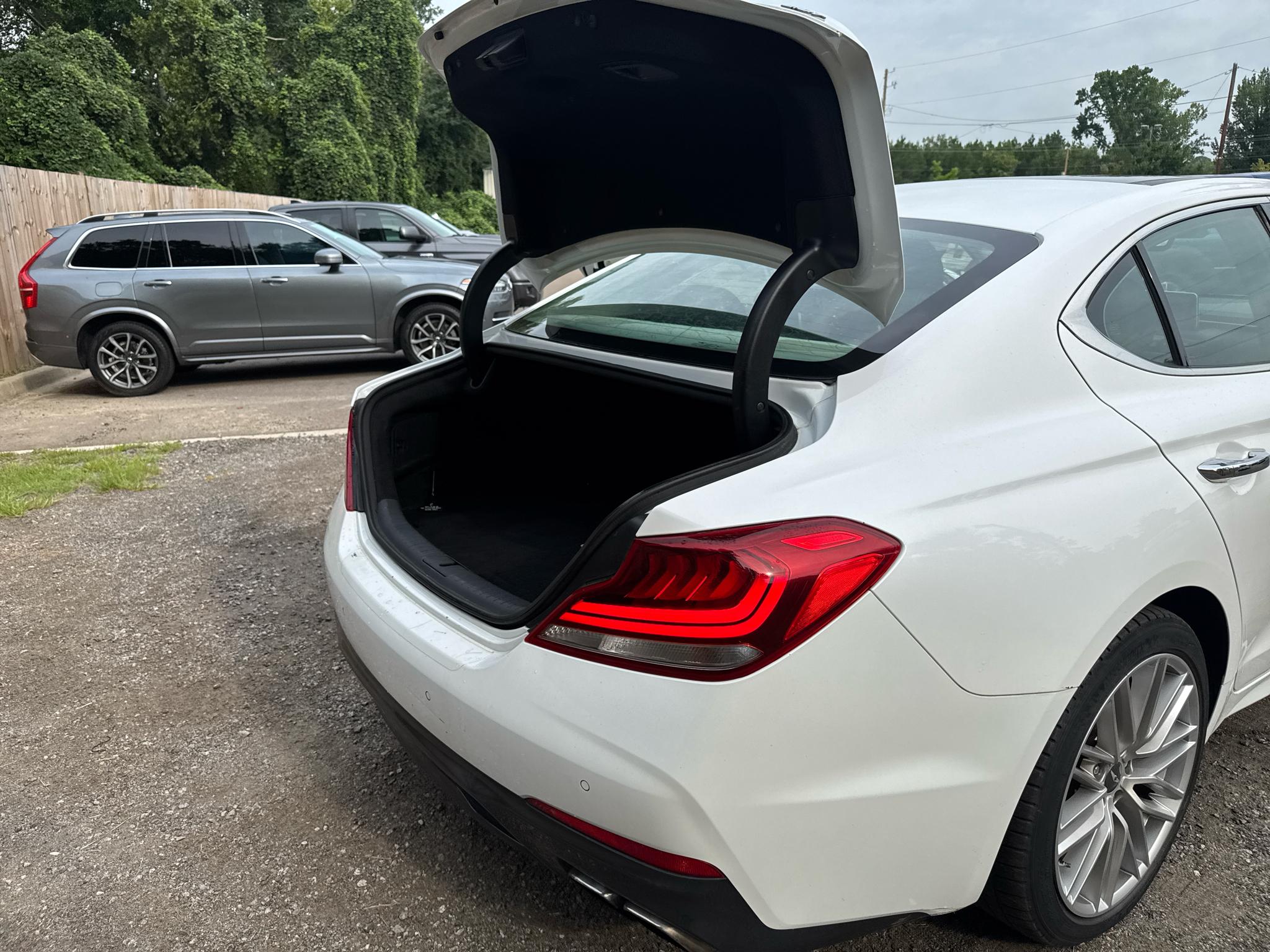 Genesis G70  2021