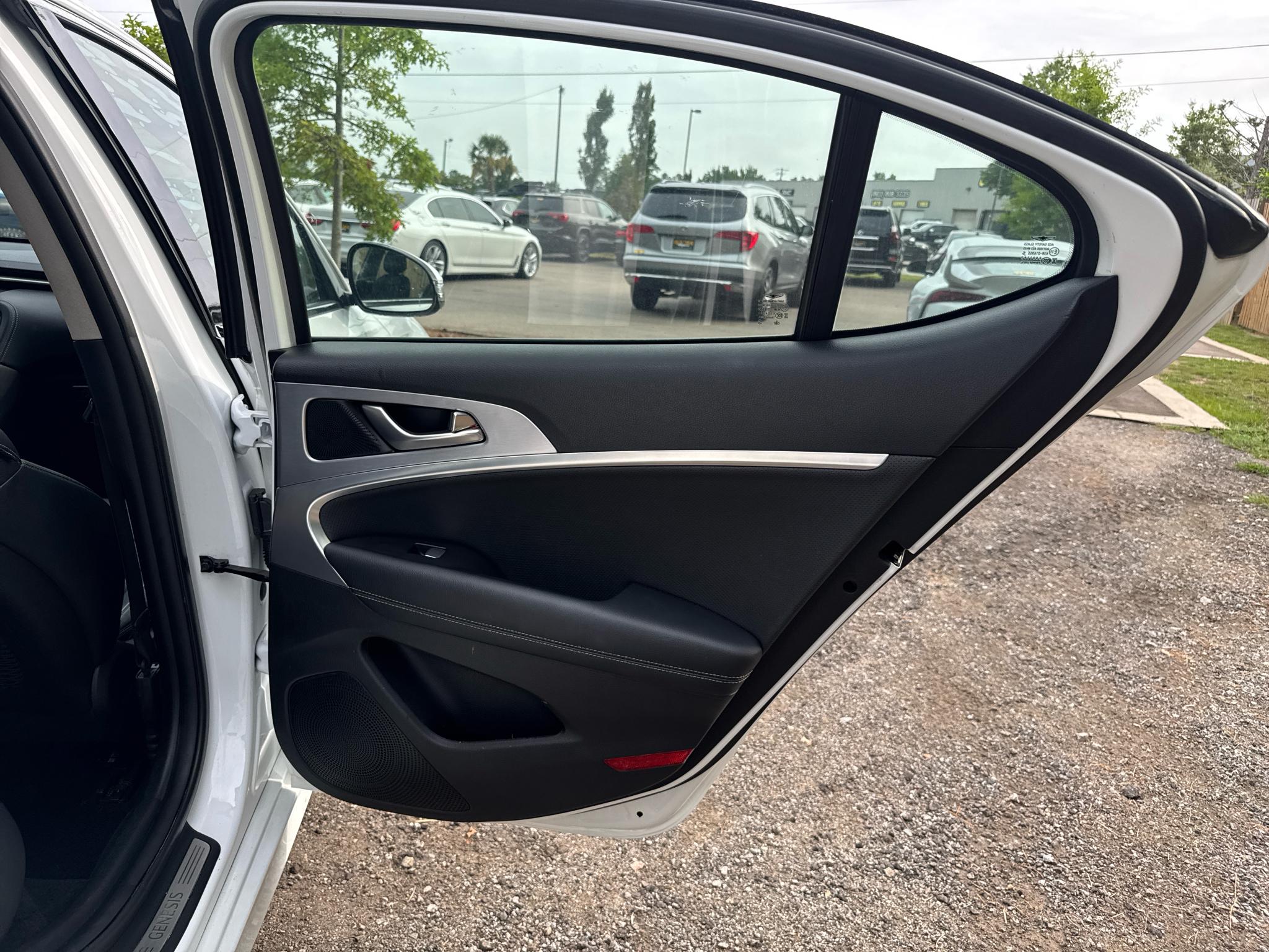 Genesis G70  2021