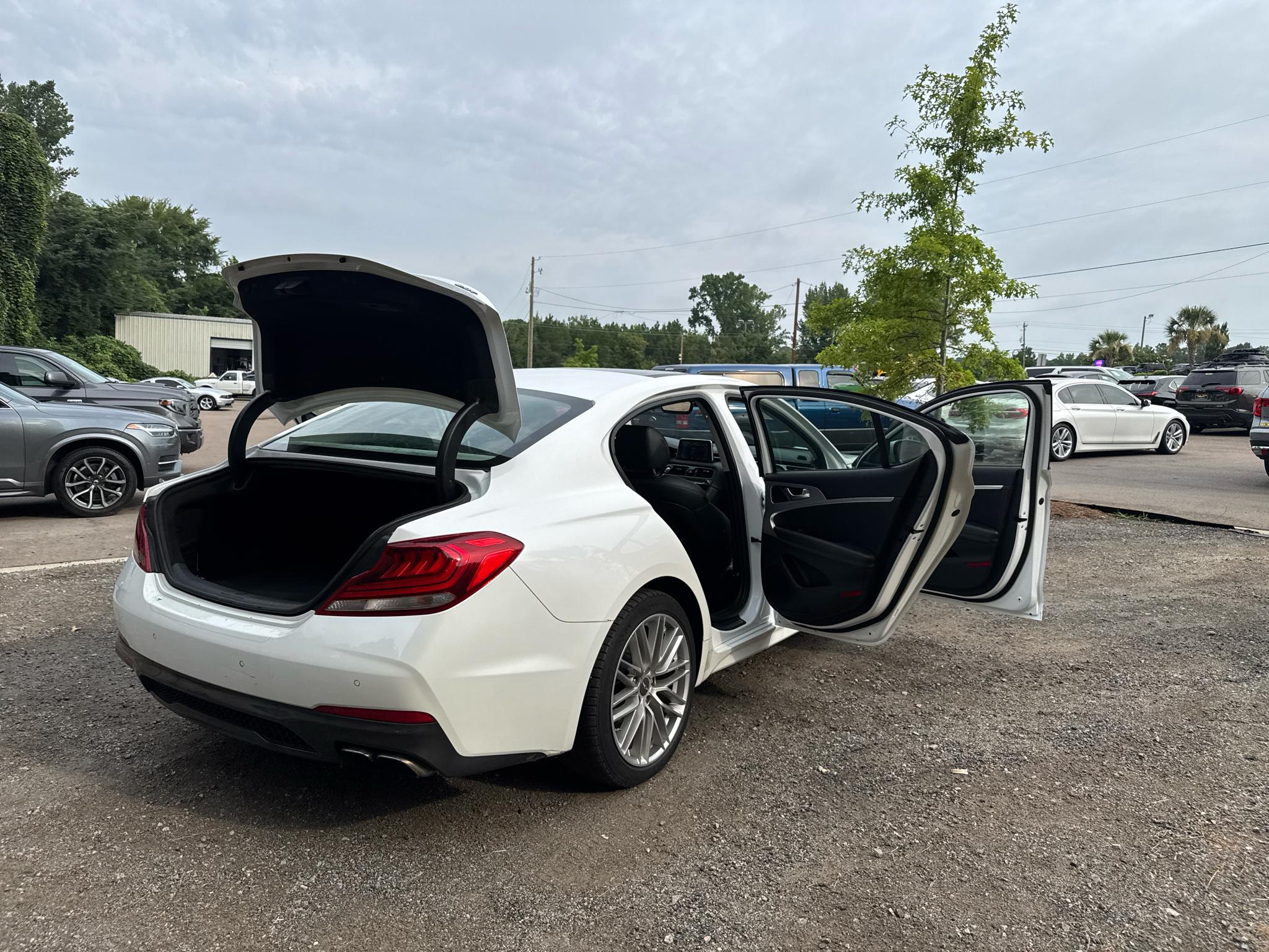 Genesis G70  2021