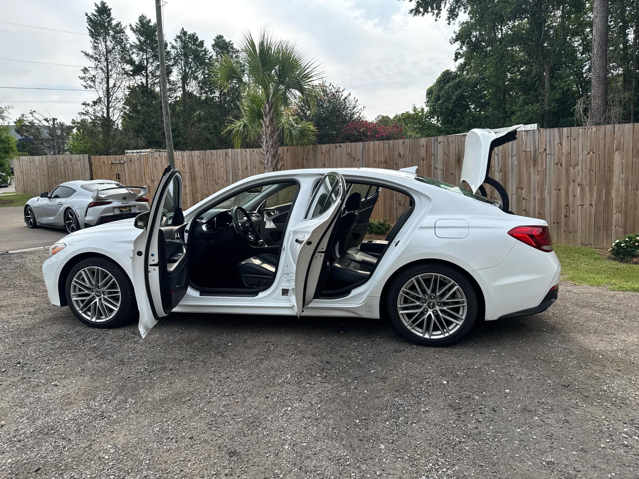 Genesis G70  2021