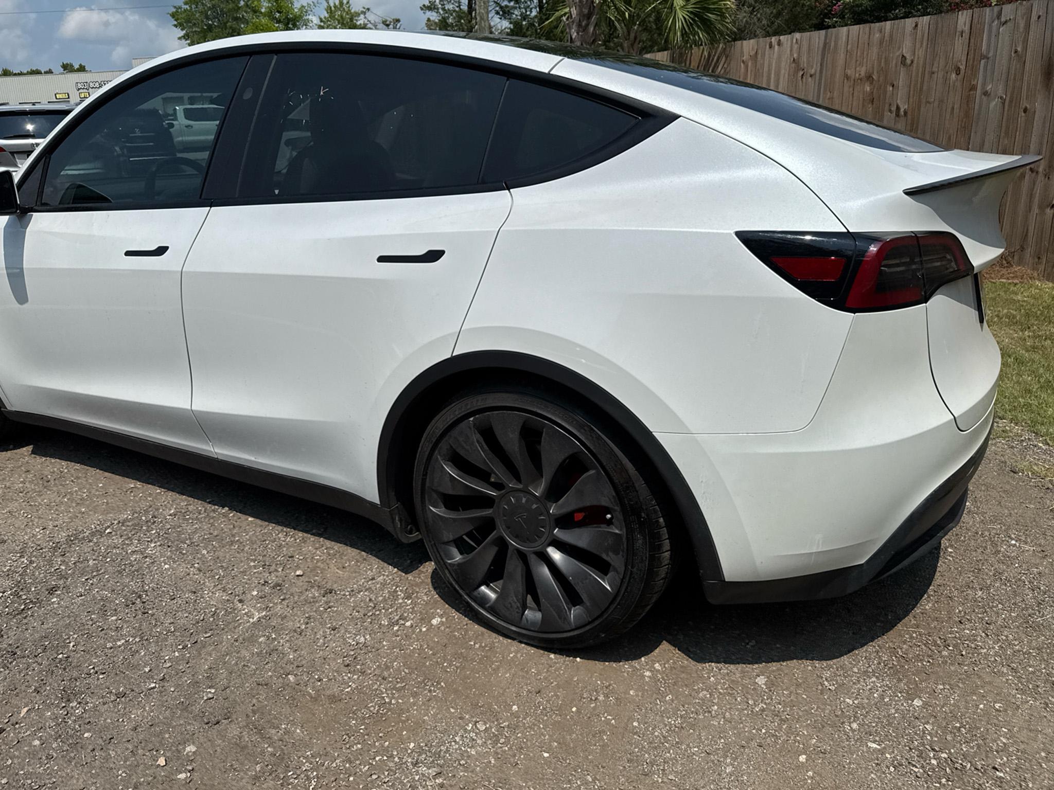 Tesla Model Y Performance AWD 2023