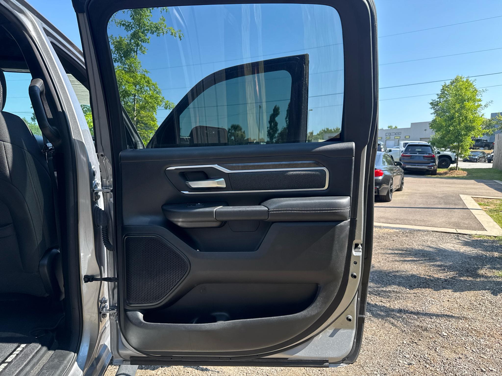 RAM 1500 Big Horn Crew Cab 4WD 2020