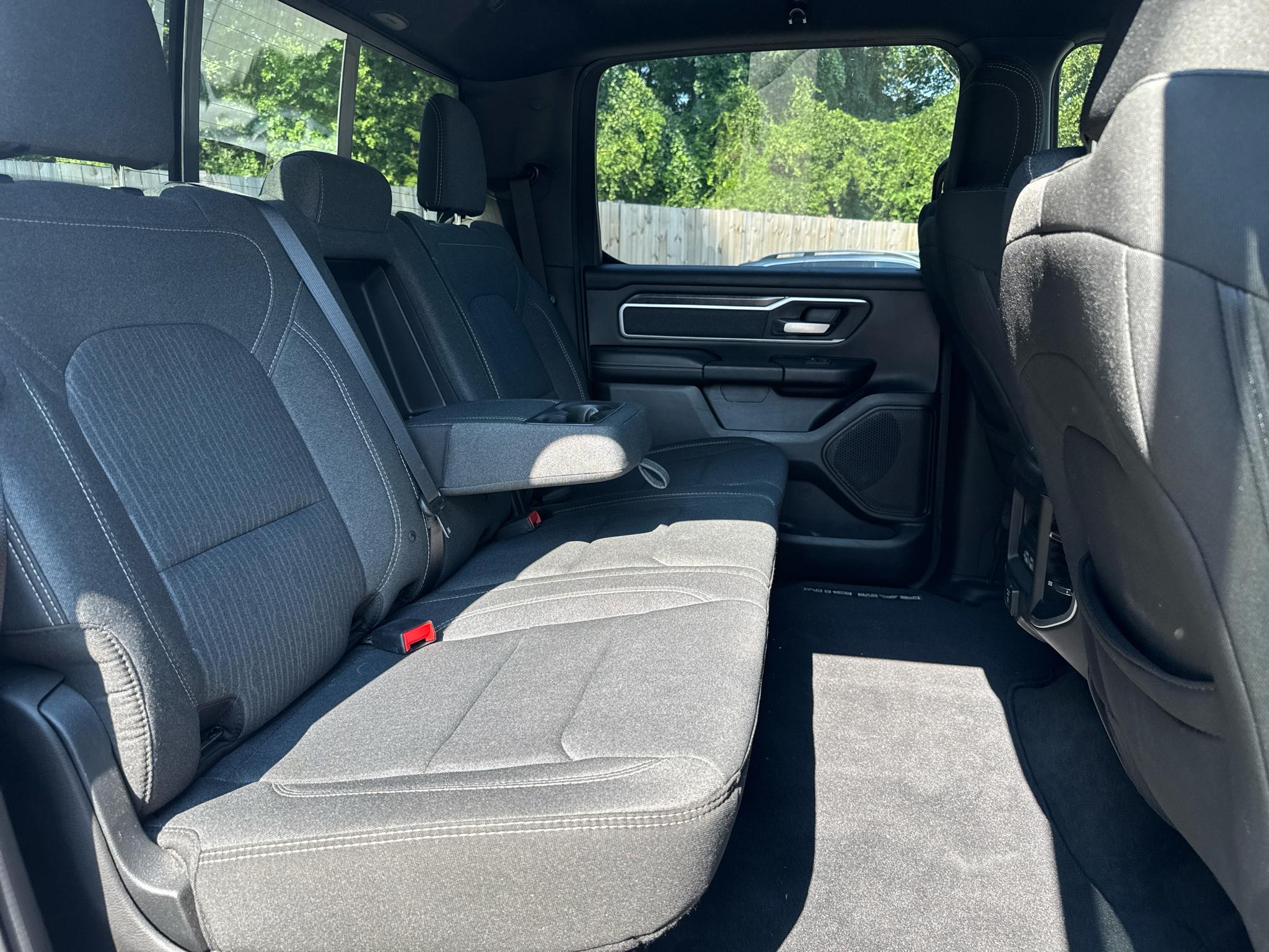 RAM 1500 Big Horn Crew Cab 4WD 2020
