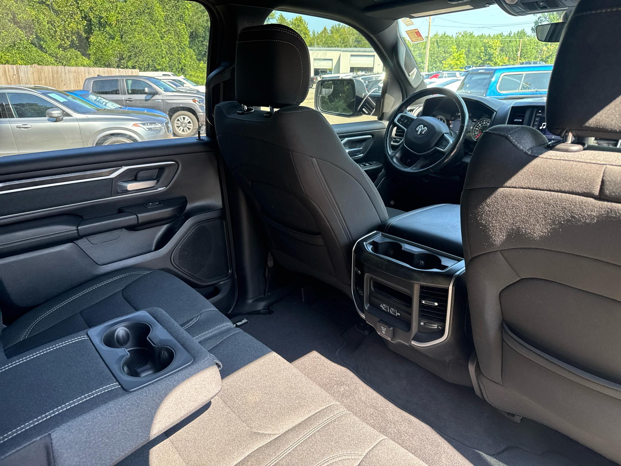 RAM 1500 Big Horn Crew Cab 4WD 2020