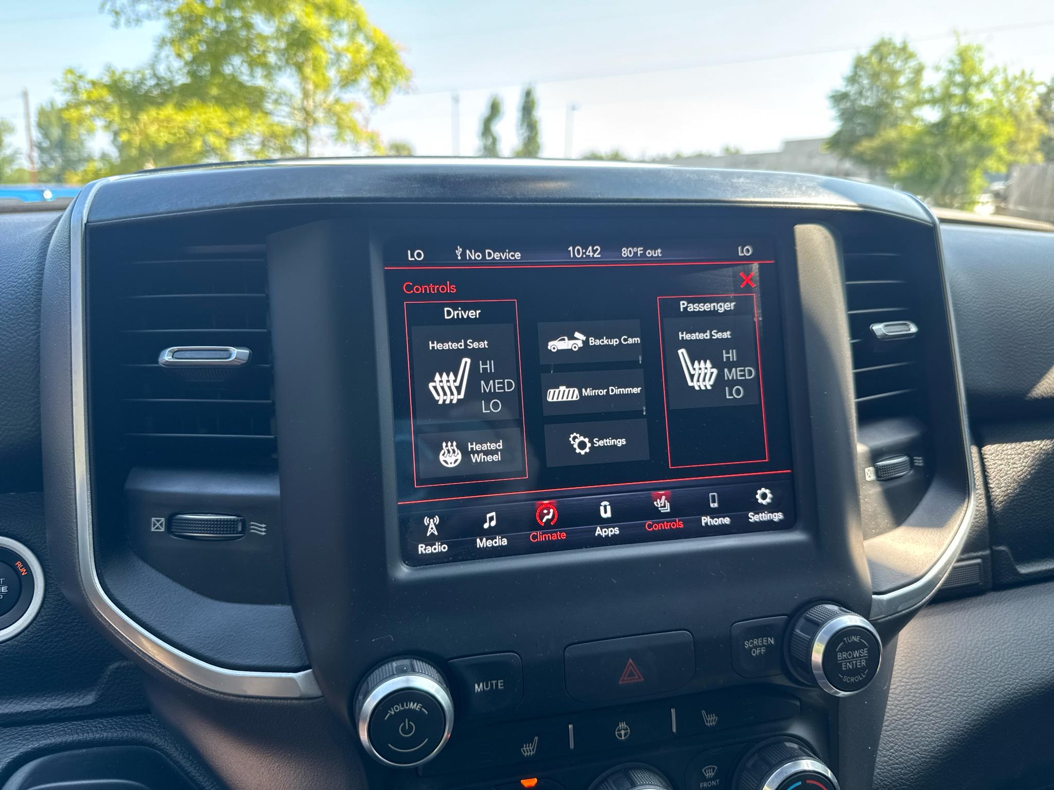 RAM 1500 Big Horn Crew Cab 4WD 2020