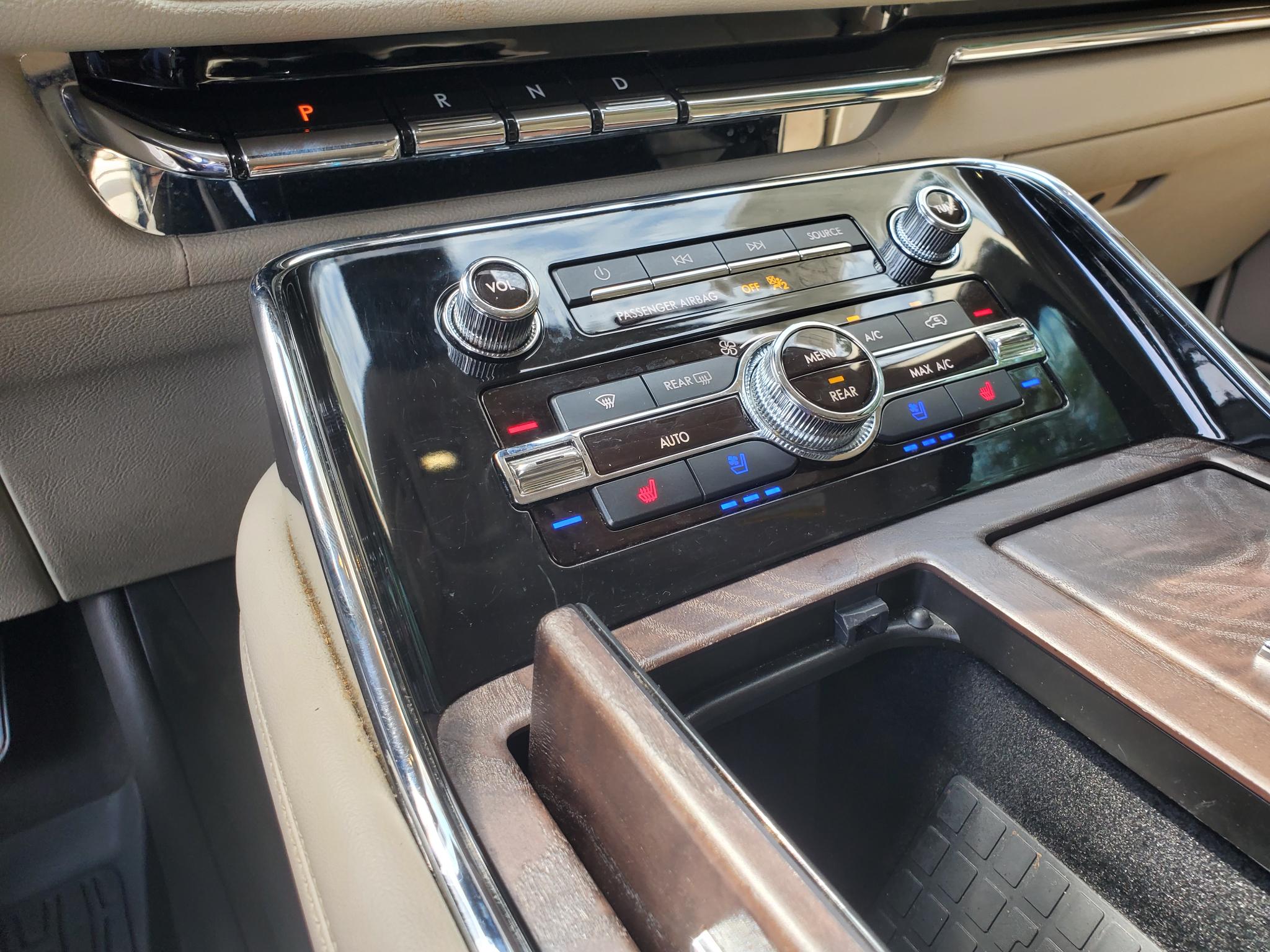Lincoln Navigator  2020