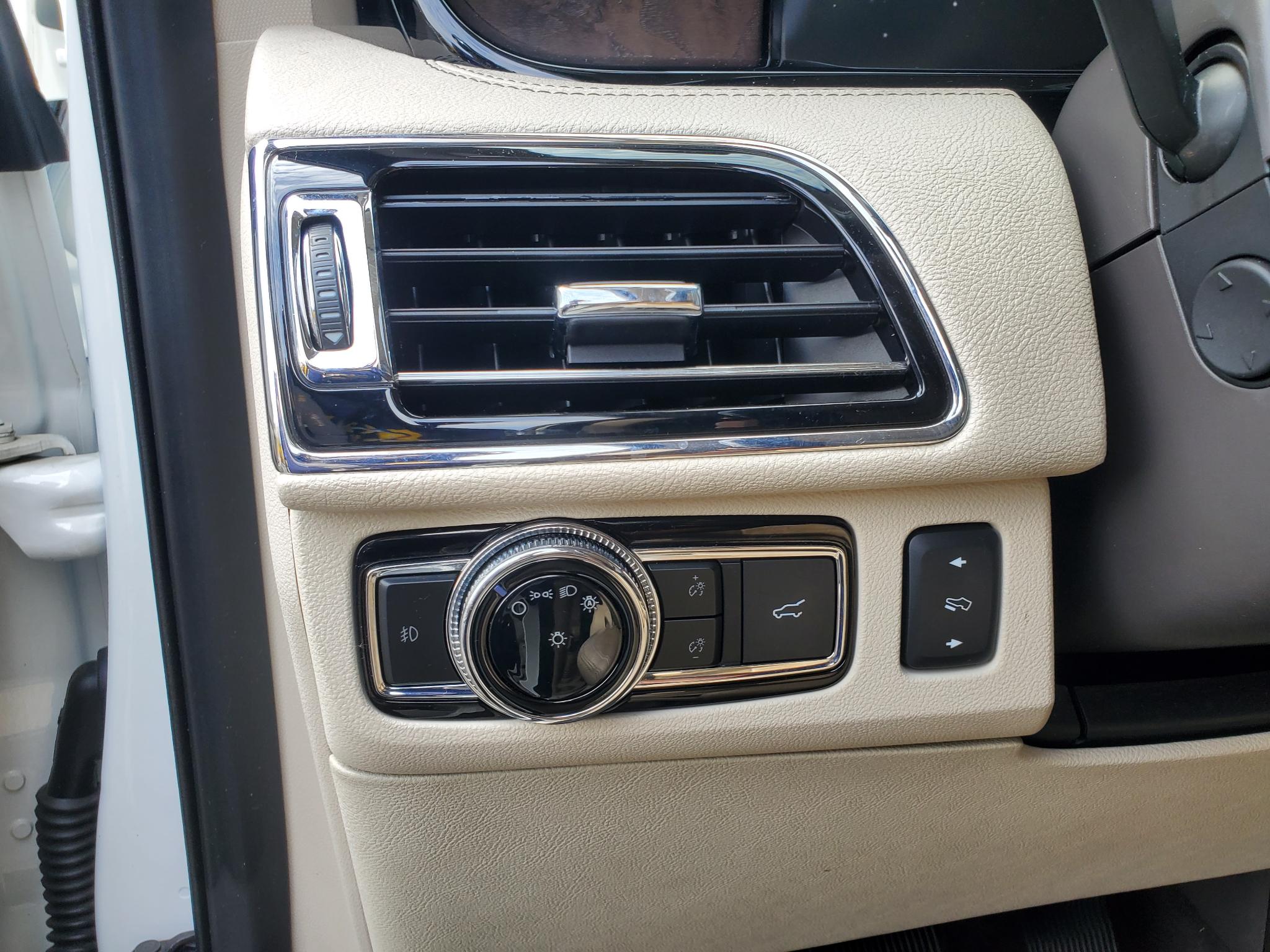 Lincoln Navigator  2020