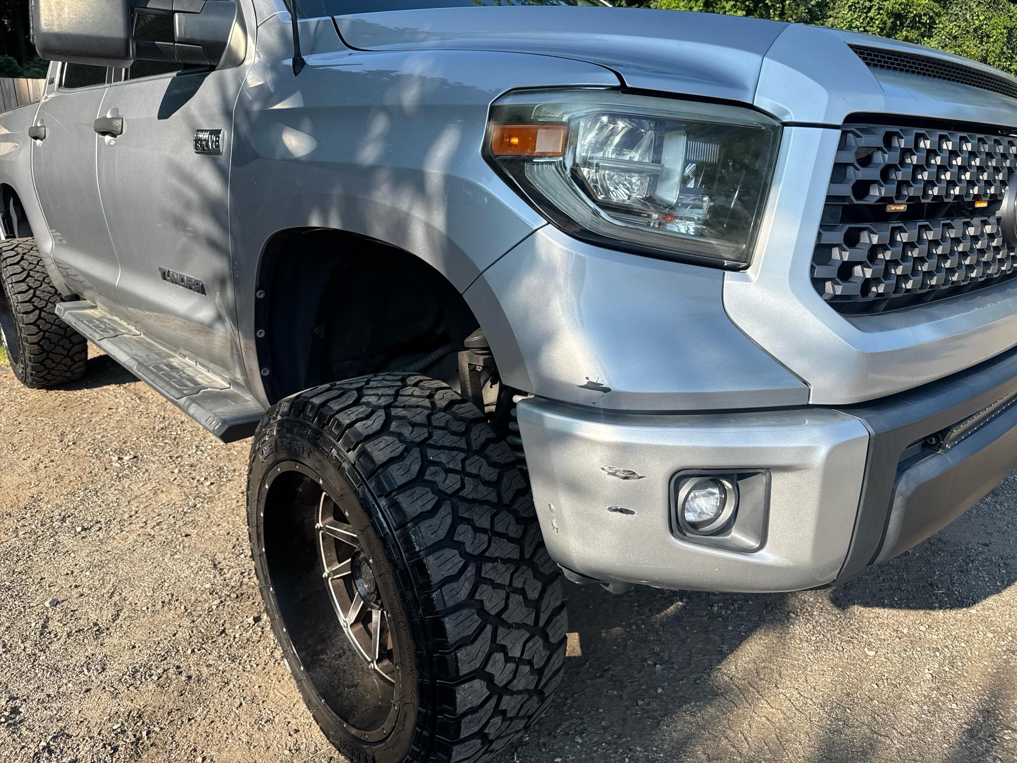 Toyota Tundra 4WD SR5 CrewMax 5.5' Bed 5.7L (Natl) 2018