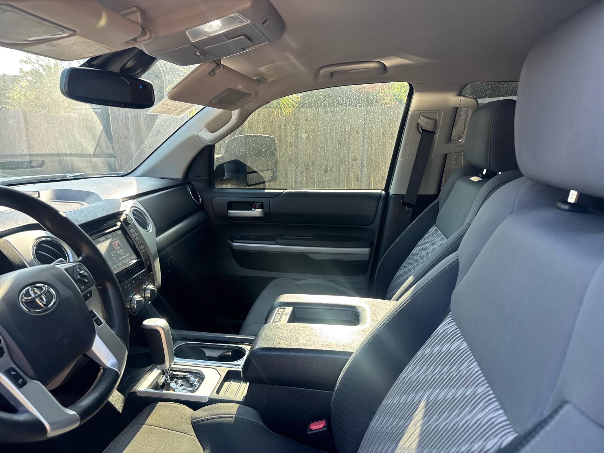 Toyota Tundra 4WD SR5 CrewMax 5.5' Bed 5.7L (Natl) 2018