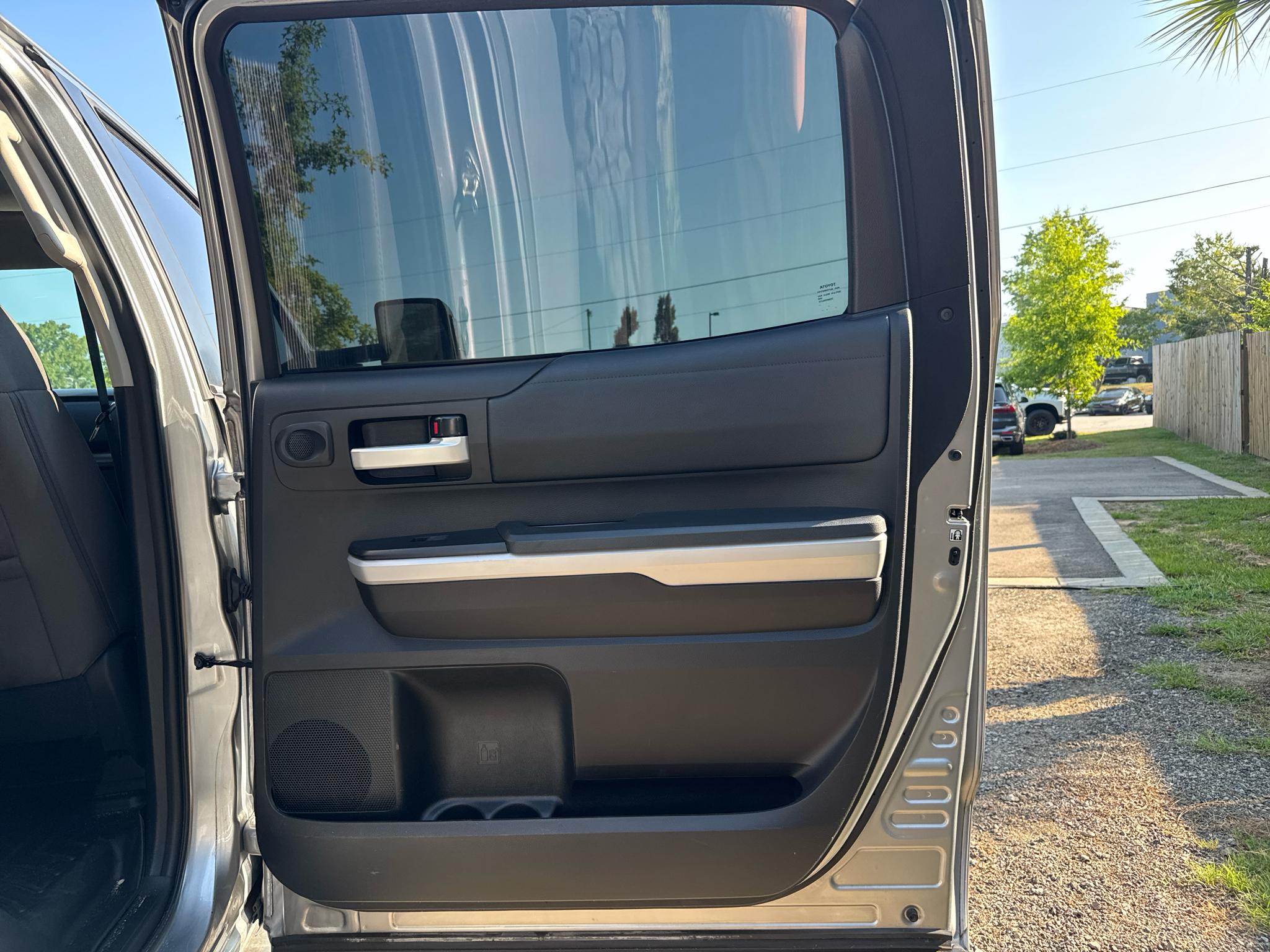 Toyota Tundra 4WD SR5 CrewMax 5.5' Bed 5.7L (Natl) 2018